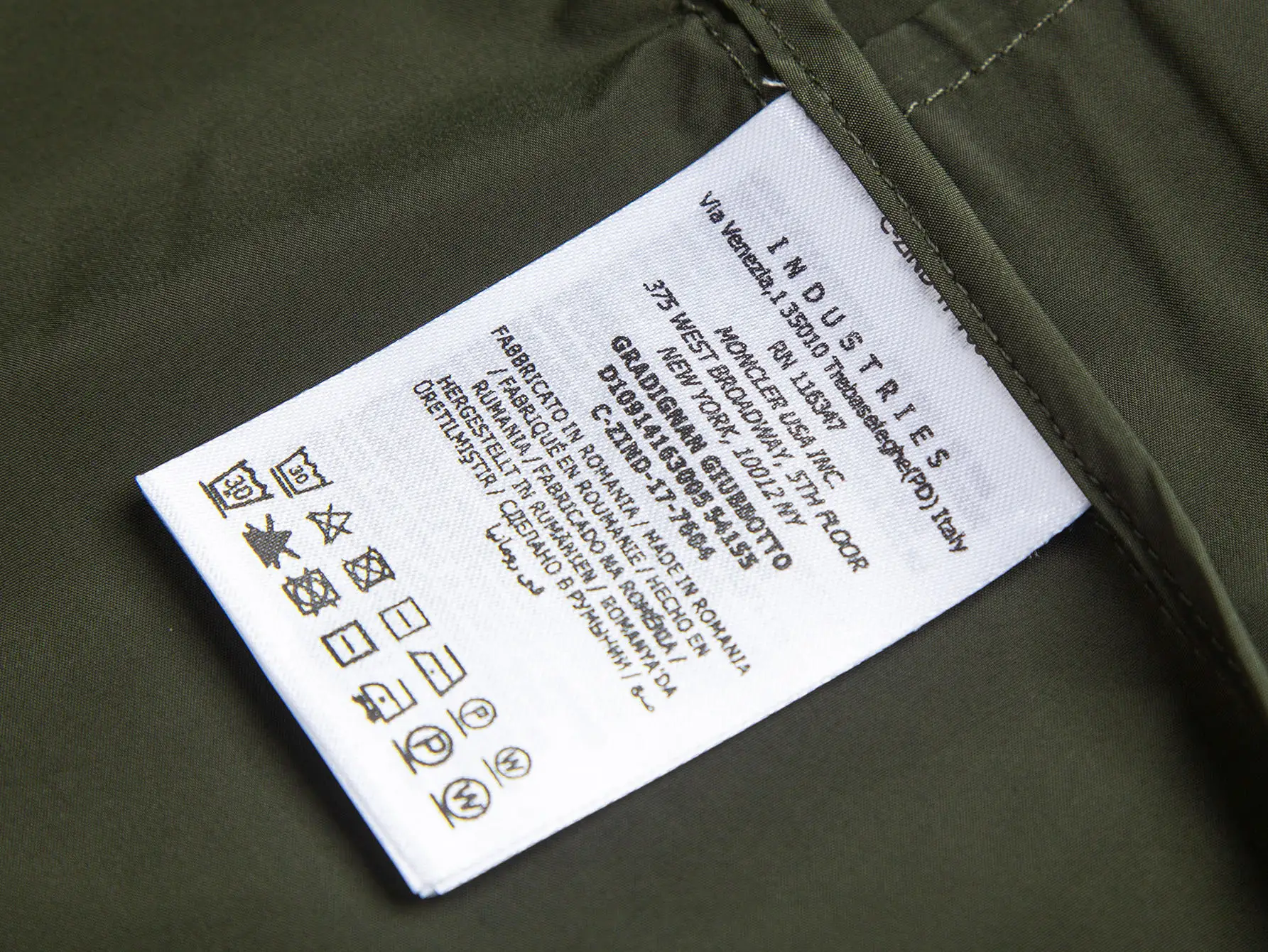 Hooded Logo-Patch Windbreaker Jacket D31021733 — view 13