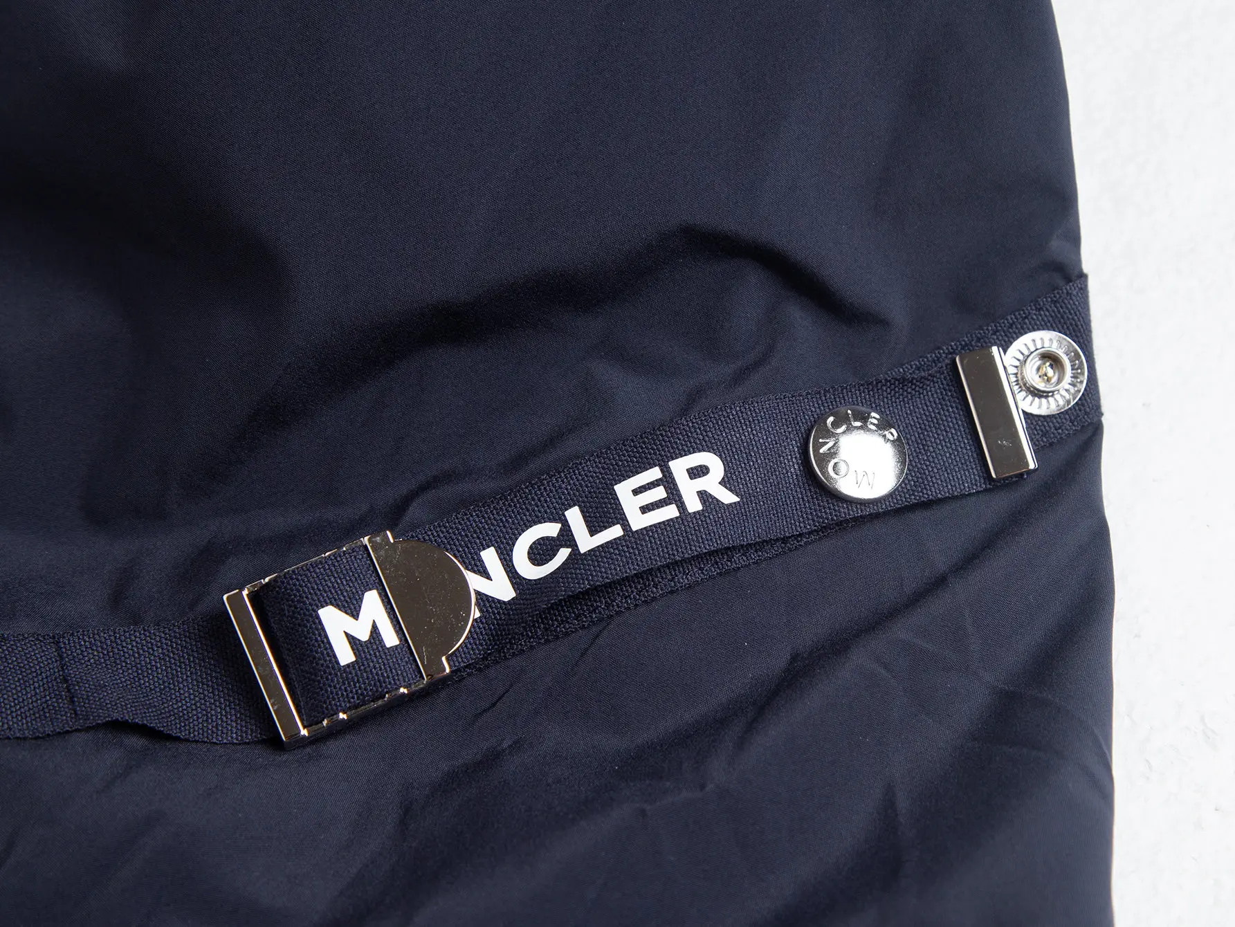 Logo-Patch Hooded Windbreaker Jacket D31021732 — view 3