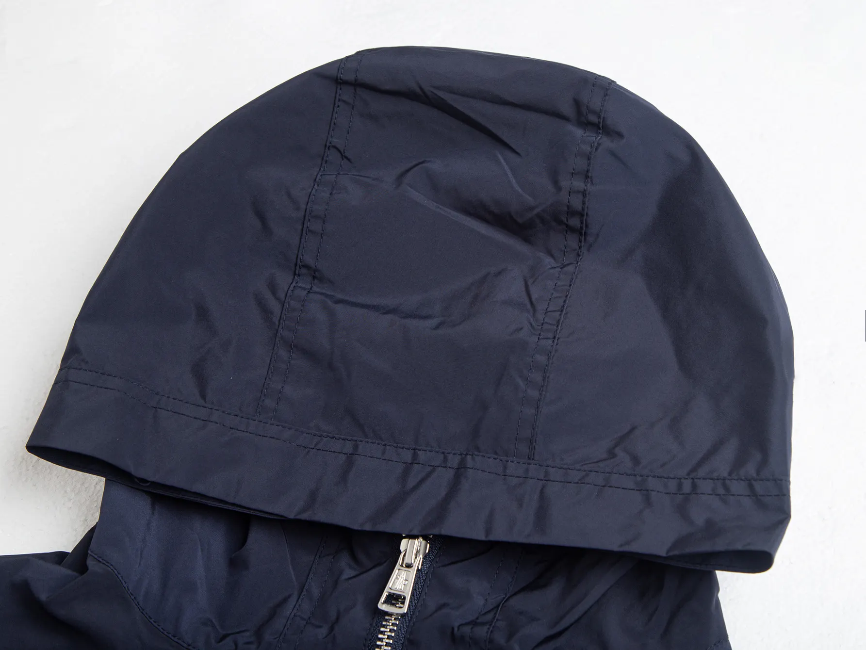 Logo-Patch Hooded Windbreaker Jacket D31021732 — view 5