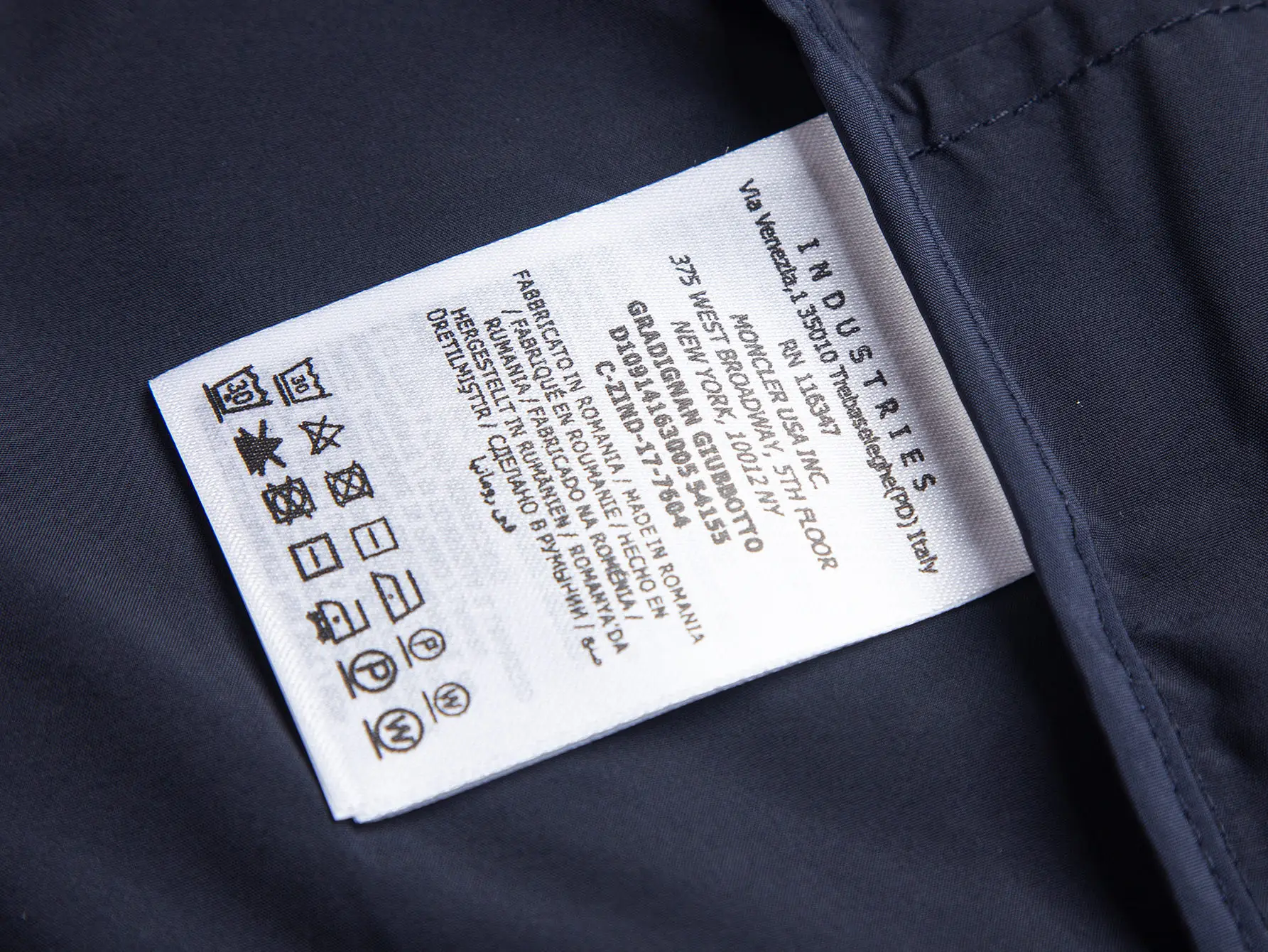 Logo-Patch Hooded Windbreaker Jacket D31021732 — view 12
