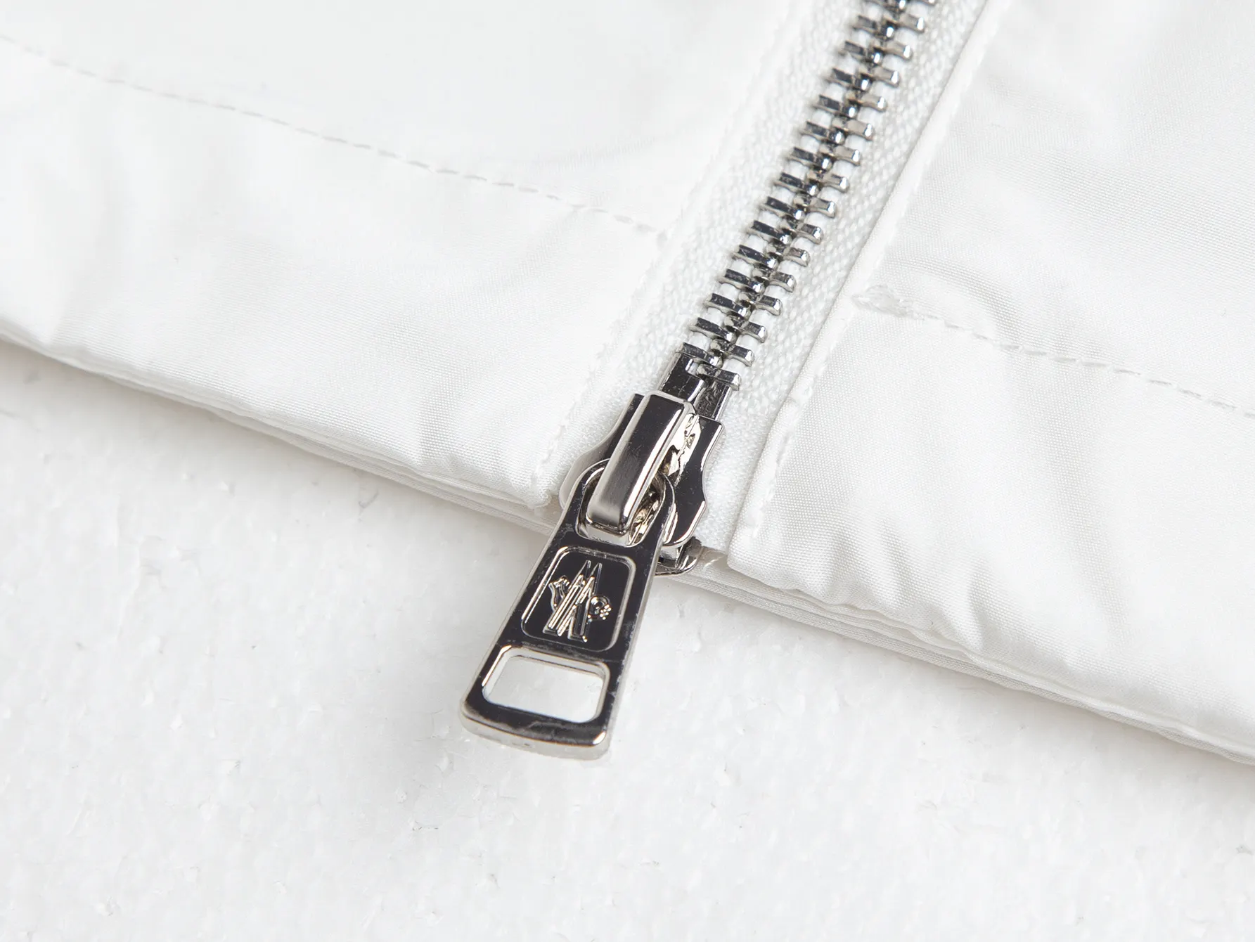 Moncler Hooded Windbreaker Jacket with Logo Patch D31021731 — view 6