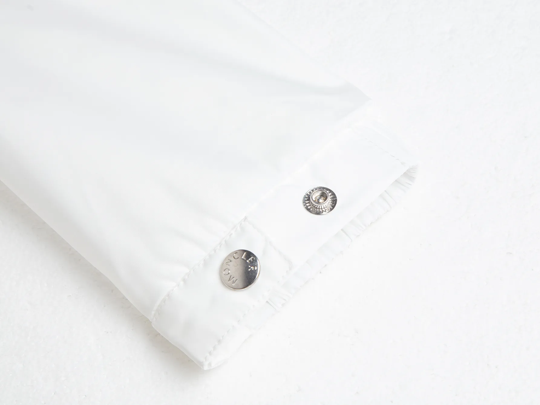Logo-Appliquéd Hooded Windbreaker Jacket D31021728 — view 12