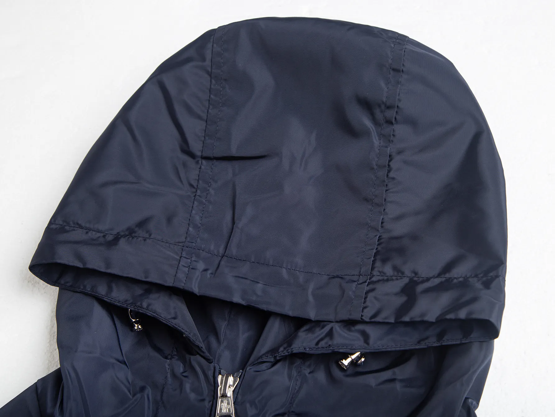 Logo-Appliquéd Hooded Windbreaker Jacket D31021726 — view 4
