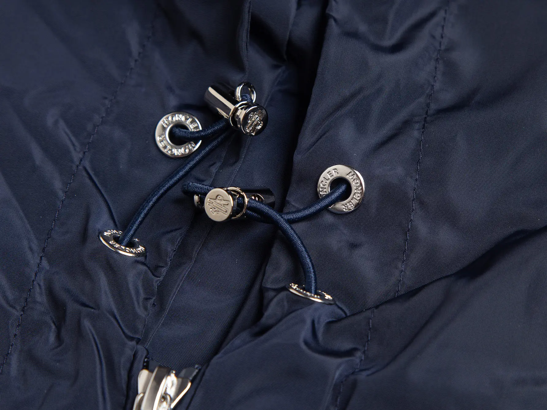 Logo-Appliquéd Hooded Windbreaker Jacket D31021726 — view 5