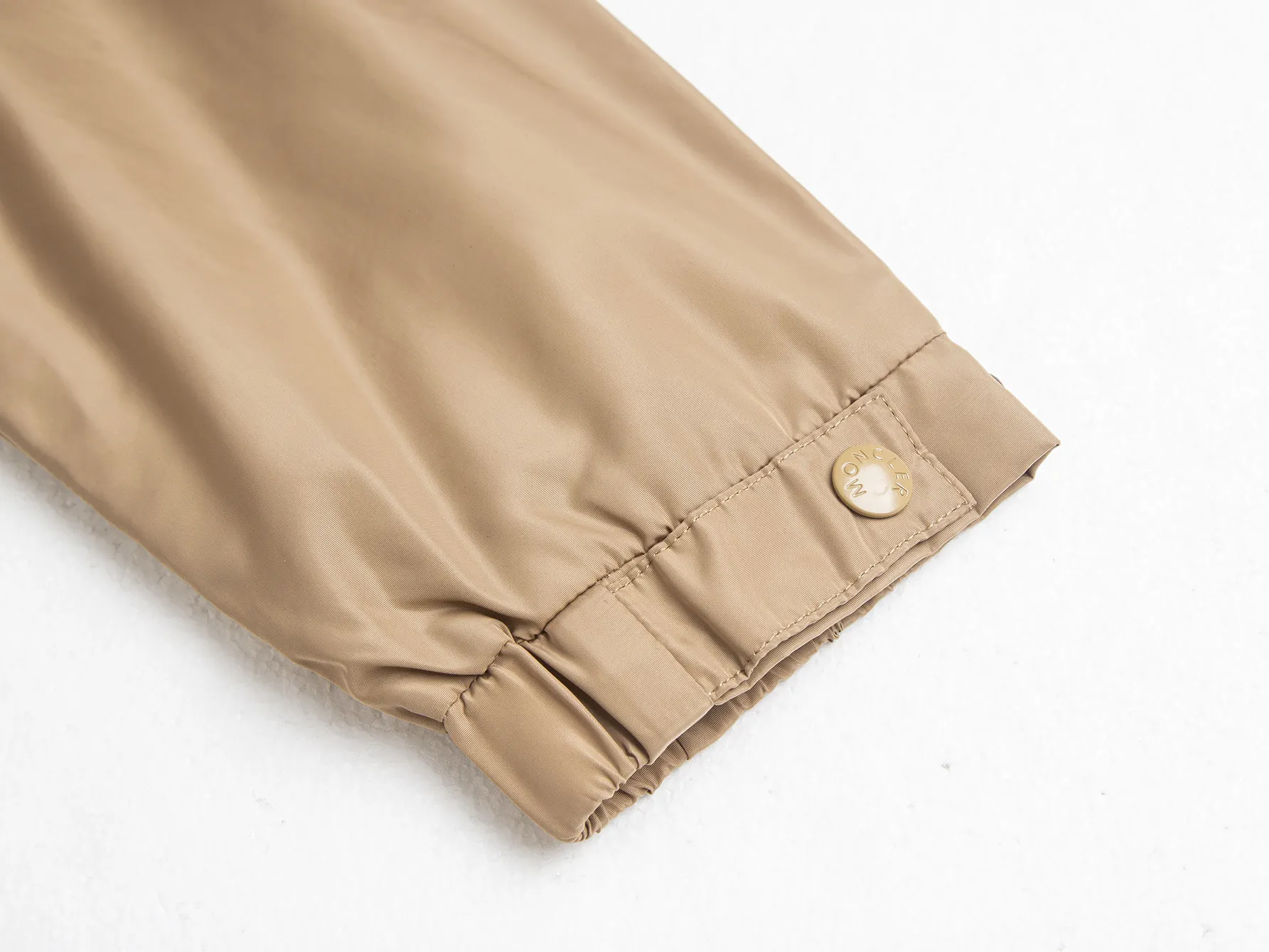 Hooded Windbreaker Jacket with Contrast Trim D31021736 — view 9