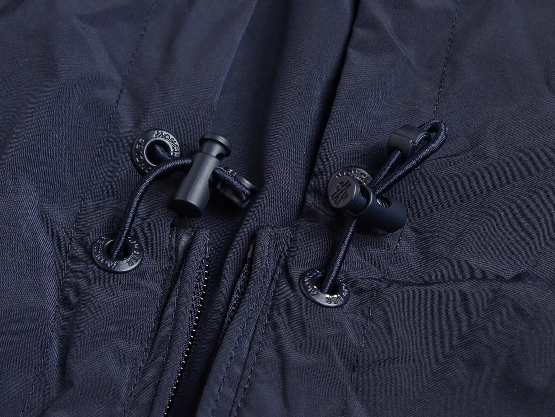 Logo-Appliquéd Hooded Windbreaker Jacket D32021724 — view 5