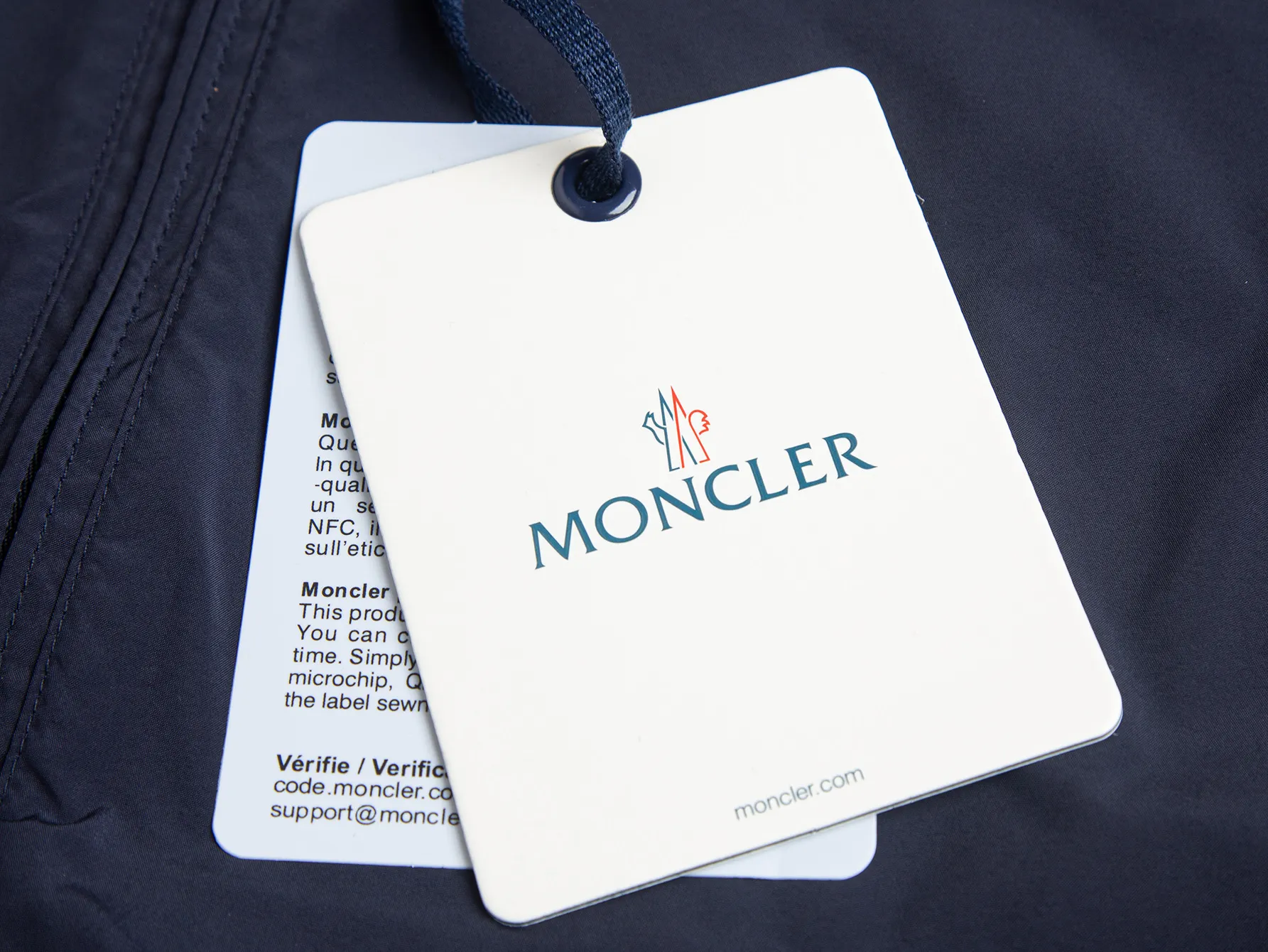 Logo-Appliquéd Hooded Windbreaker Jacket D32021724 — view 8