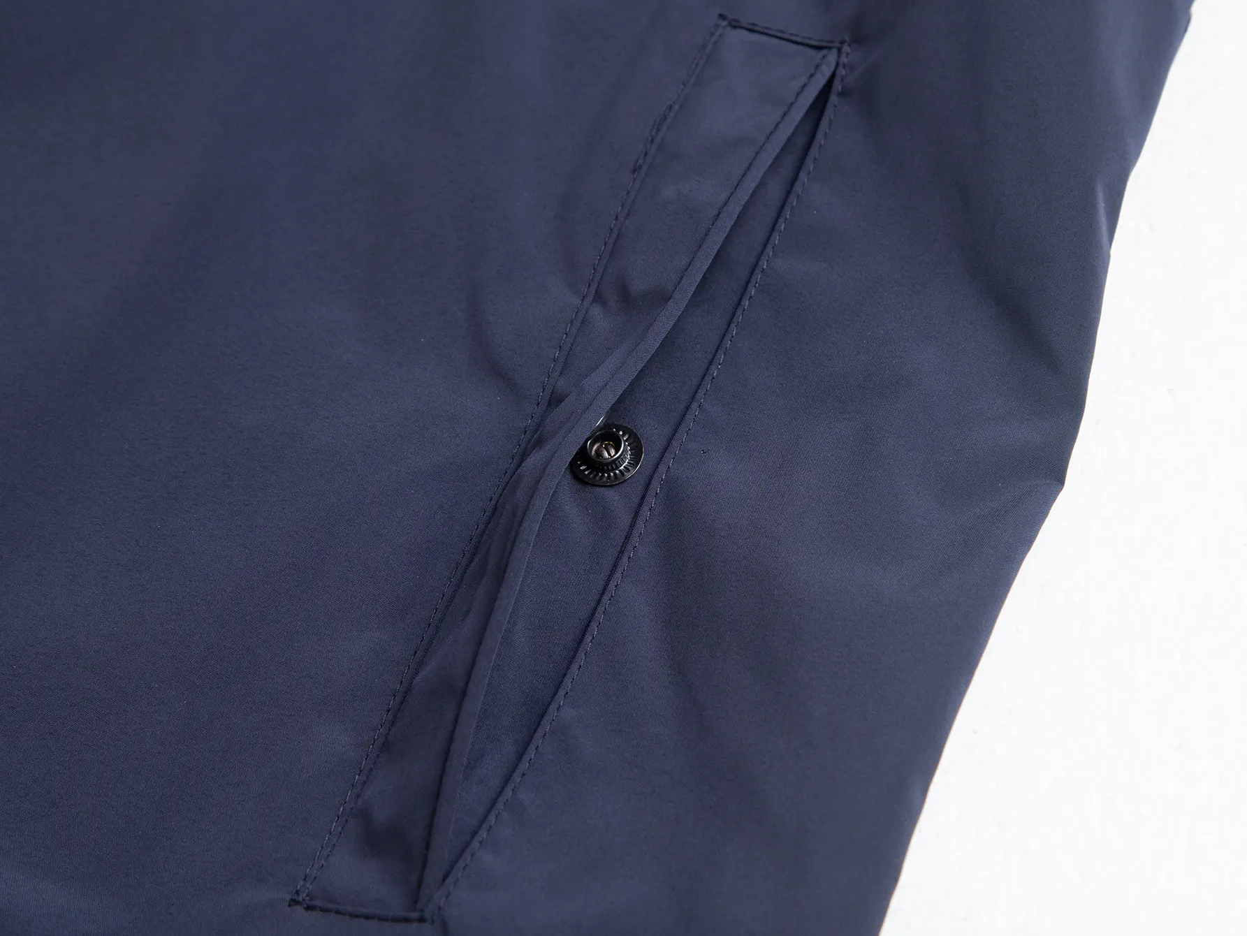 Logo-Appliquéd Hooded Windbreaker Jacket D32021724 — view 11