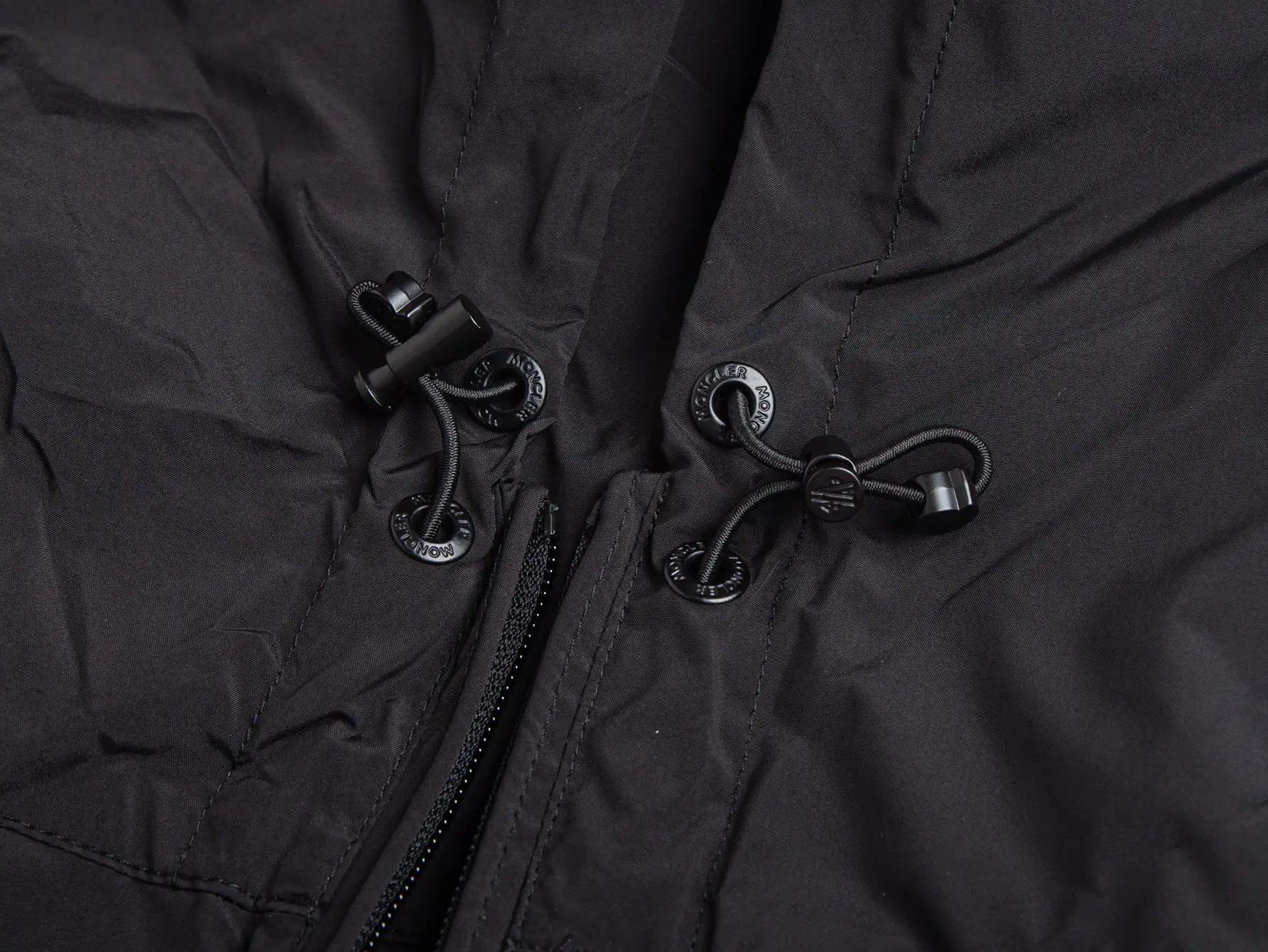 Logo-Patch Hooded Windbreaker Jacket D32021725 — view 6