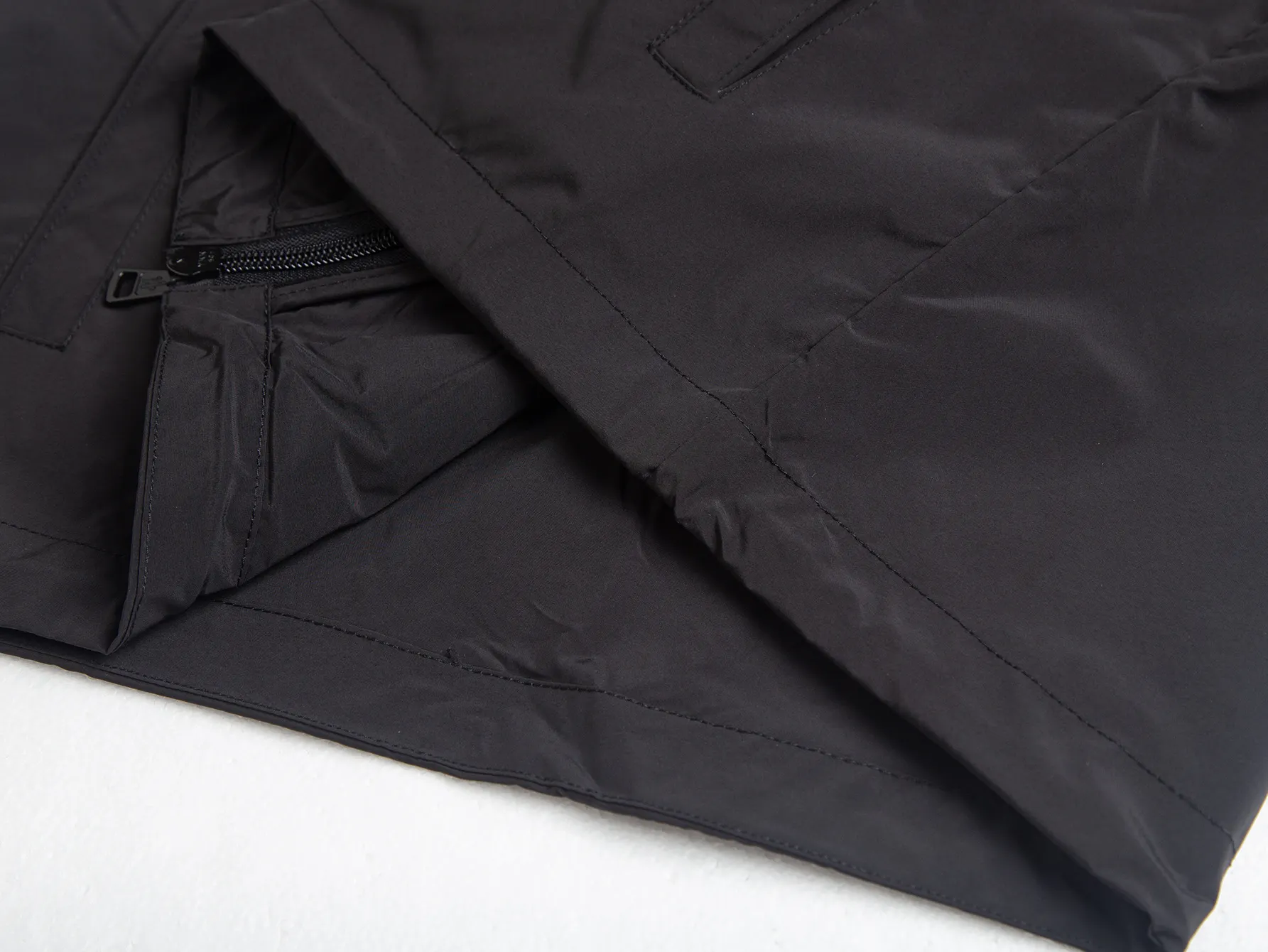 Logo-Patch Hooded Windbreaker Jacket D32021725 — view 7