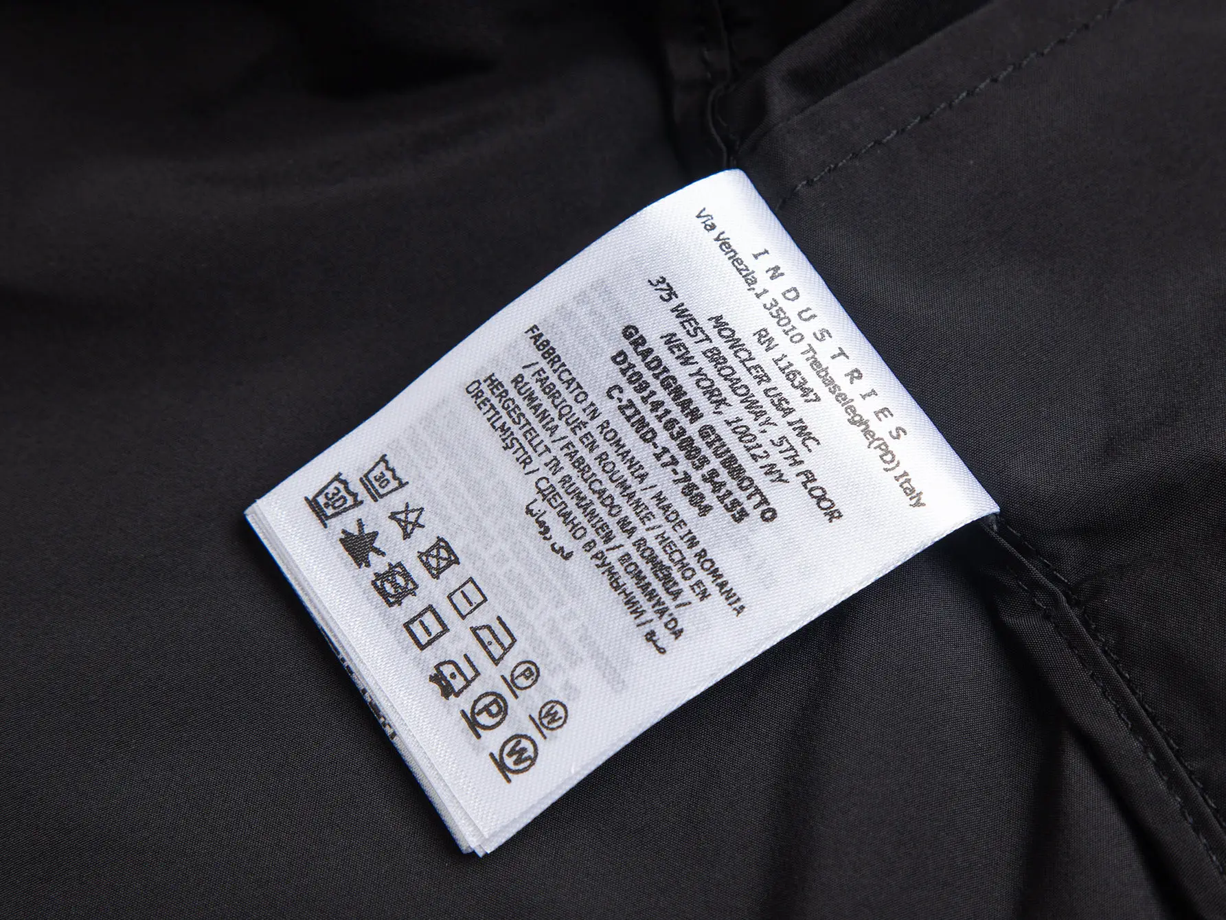 Logo-Patch Hooded Windbreaker Jacket D32021725 — view 13
