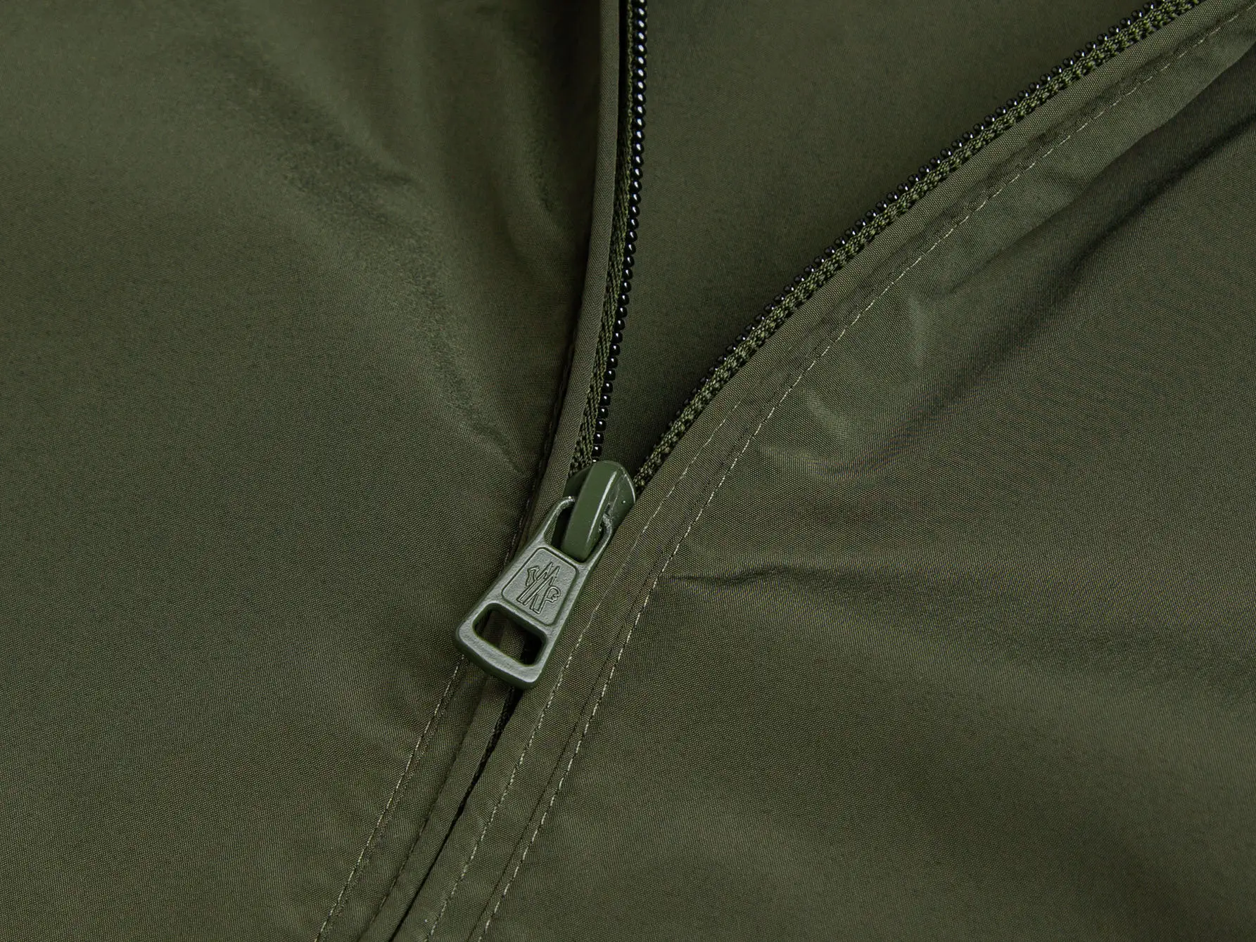 Logo-Appliquéd Hooded Windbreaker Jacket D32021723 — view 7