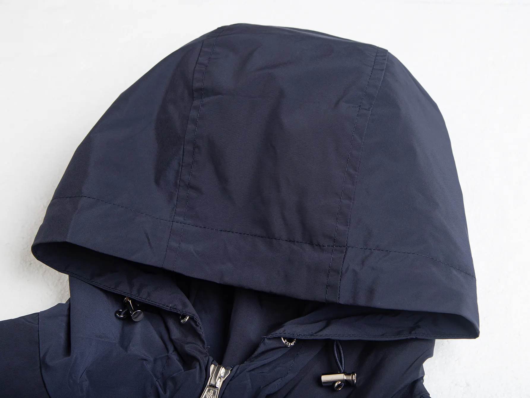 Logo-Patch Hooded Windbreaker Jacket D32021720 — view 4