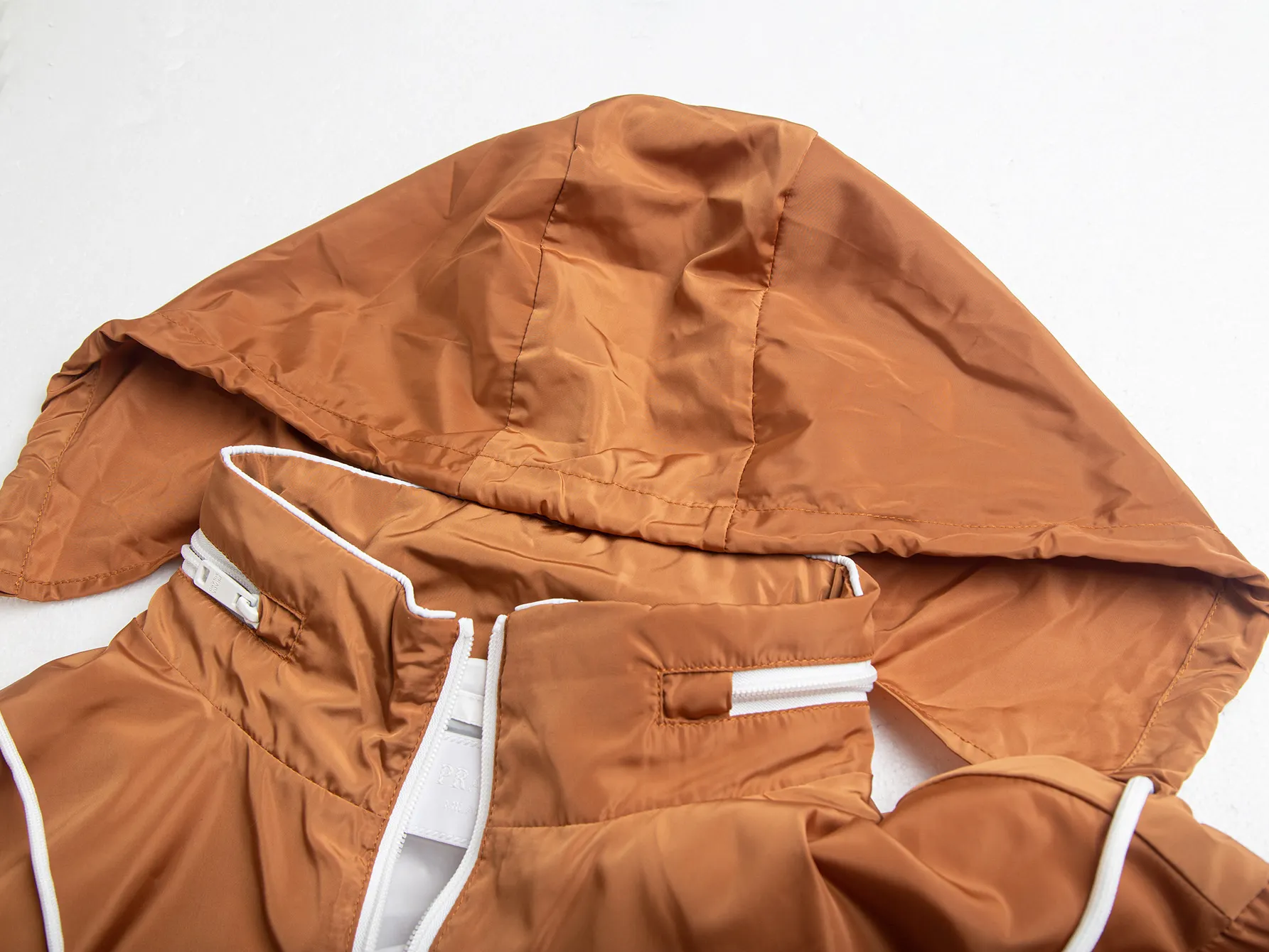 Logo-Appliquéd Hooded Shell Windbreaker Jacket D32021742 — view 3