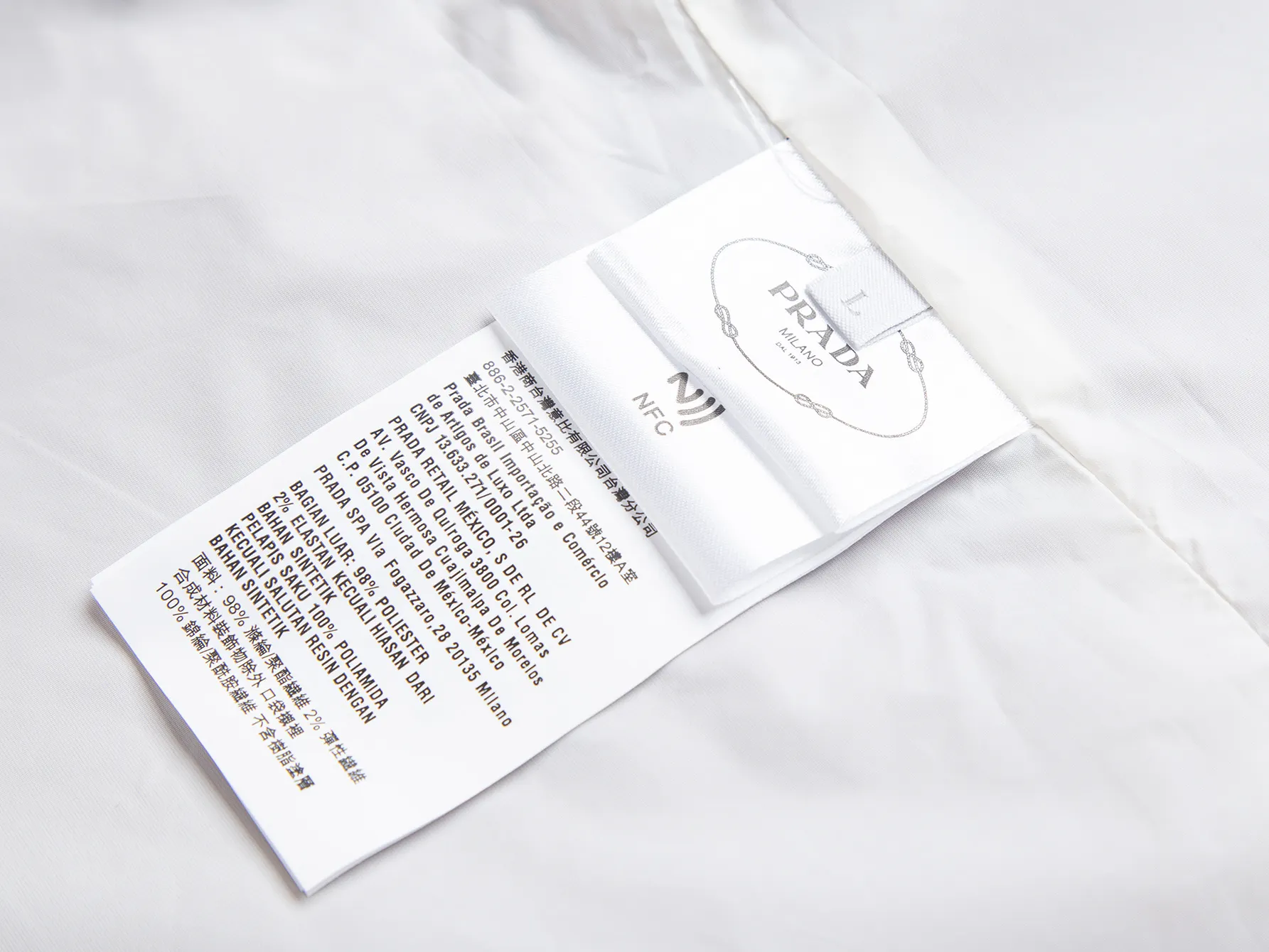 Logo-Appliquéd Hooded Shell Windbreaker Jacket D32021742 — view 14