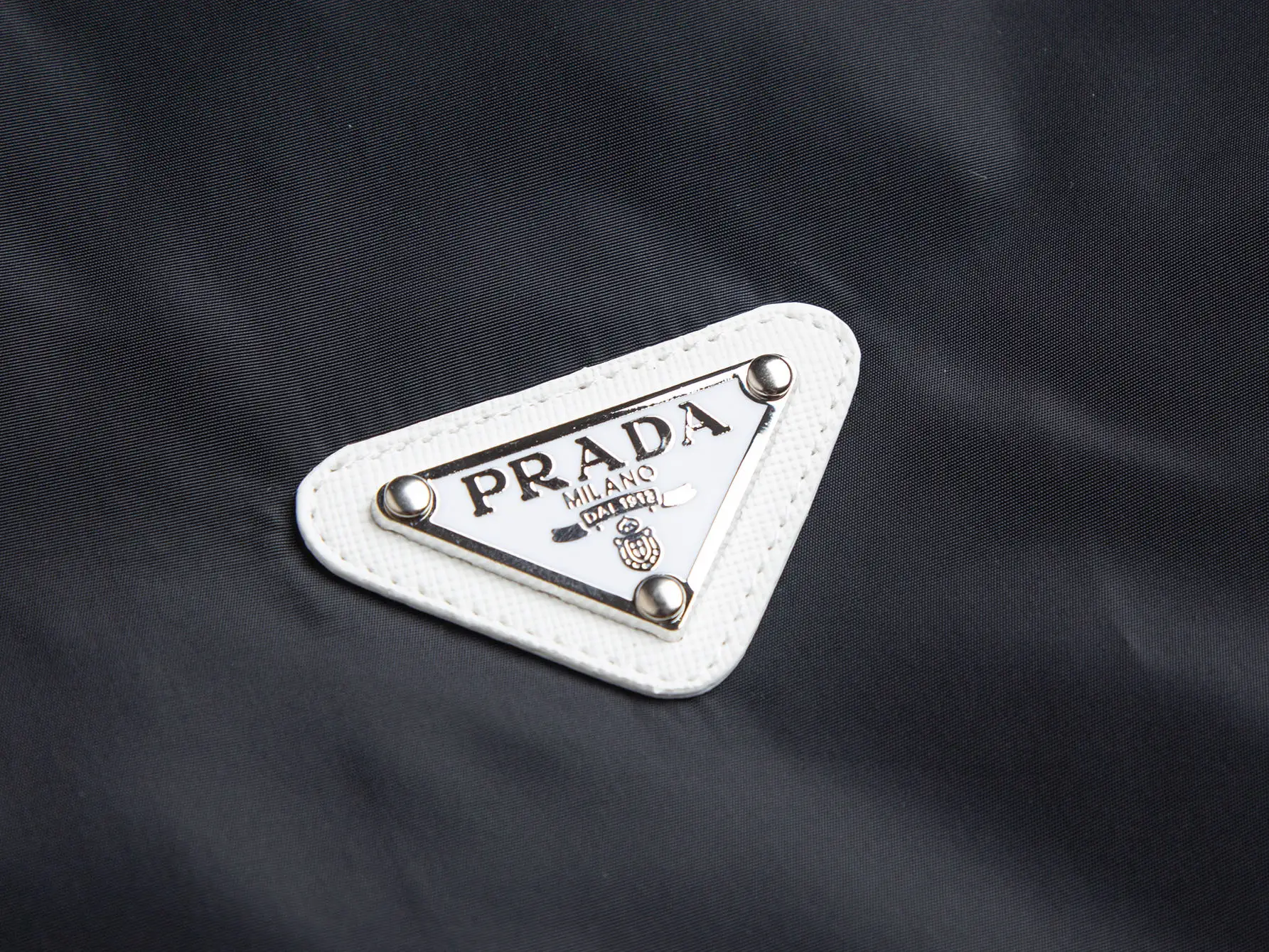 Logo-Appliqué Hooded Windbreaker Jacket D32021743 — view 4