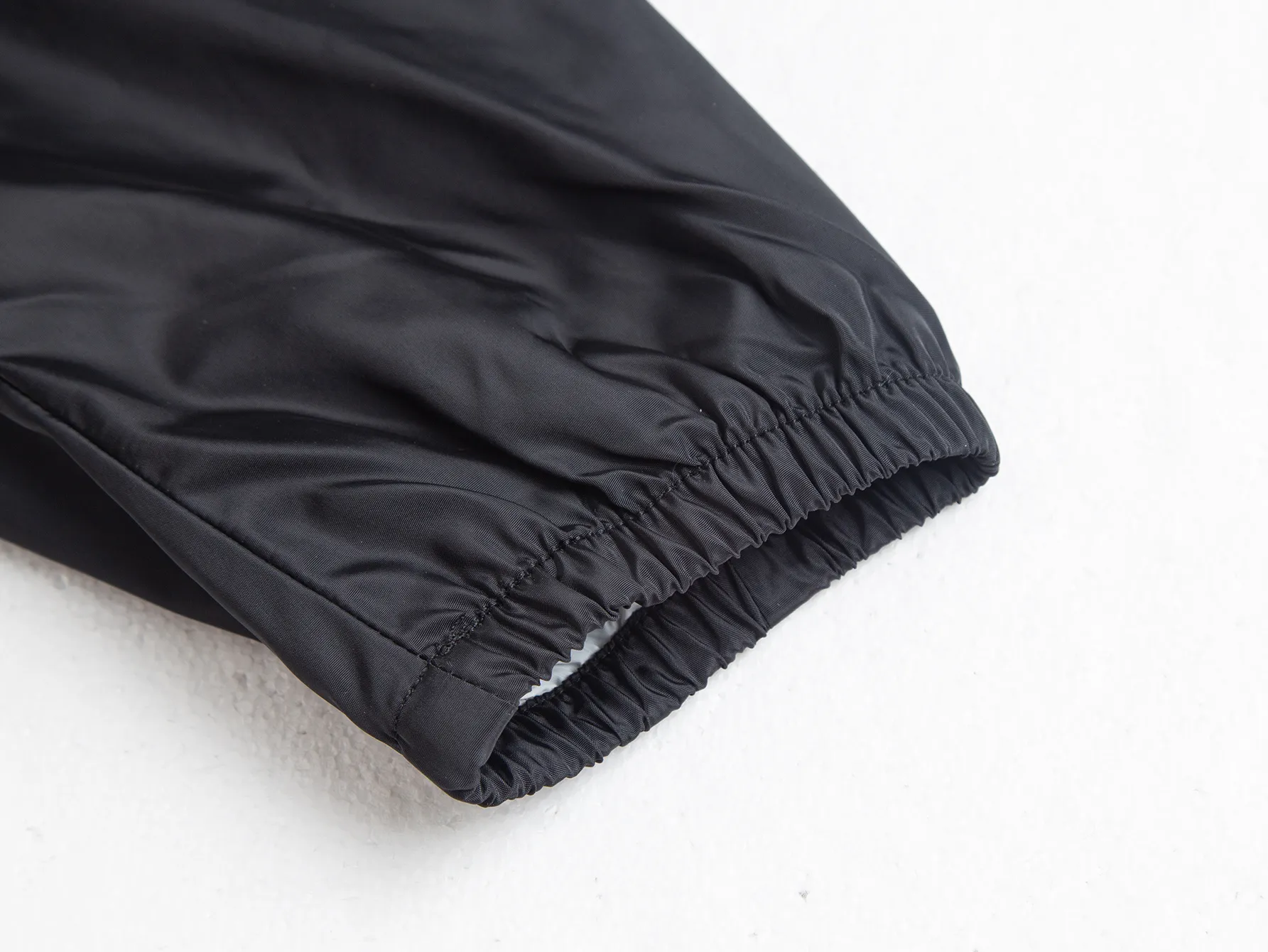 Logo-Appliqué Hooded Windbreaker Jacket D32021743 — view 9