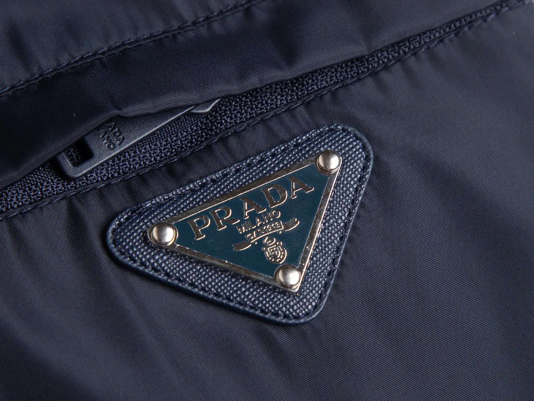 Triangle Logo Hooded Windbreaker Jacket D32521740 — view 4