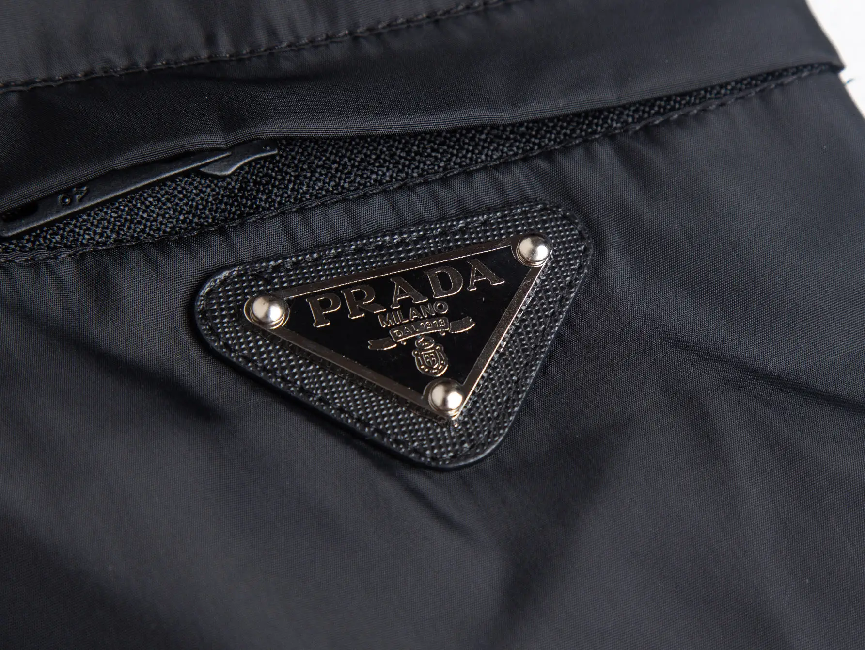 Triangle Logo Hooded Windbreaker Jacket D32521739 — view 6