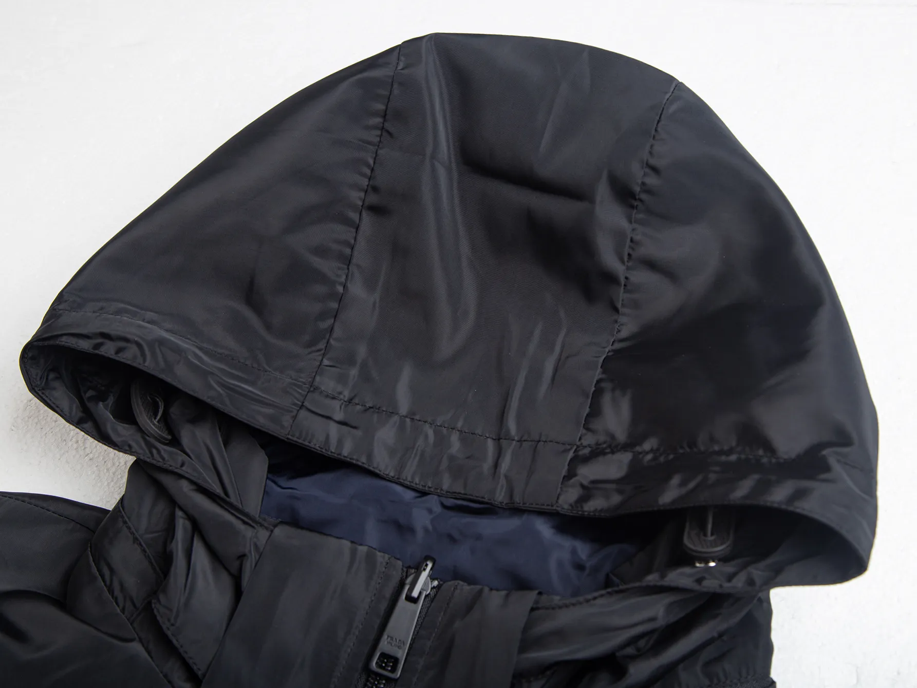 Reversible Hooded Windbreaker Jacket with Triangle Logo D35021738 — view 7
