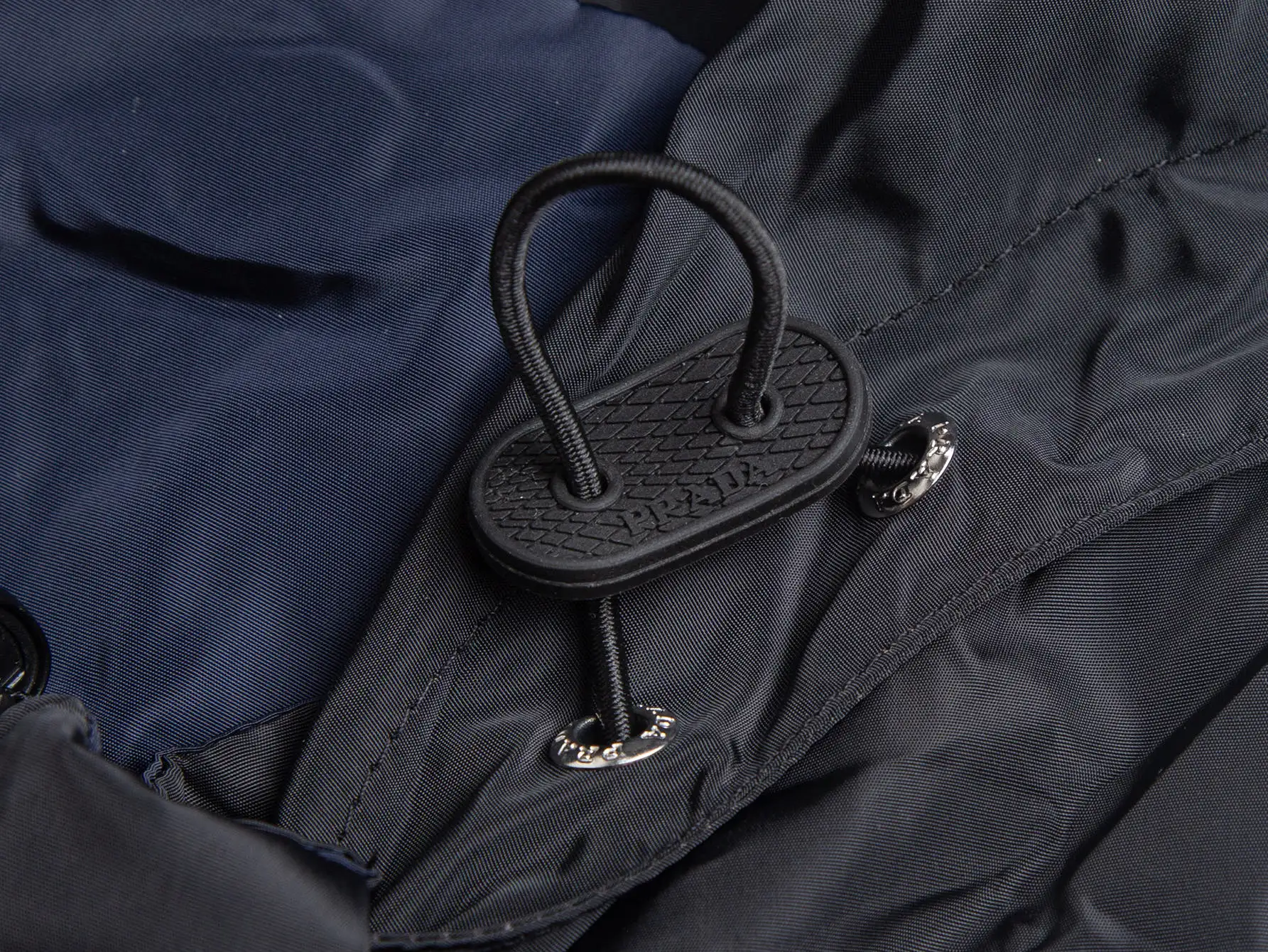 Reversible Hooded Windbreaker Jacket with Triangle Logo D35021738 — view 8