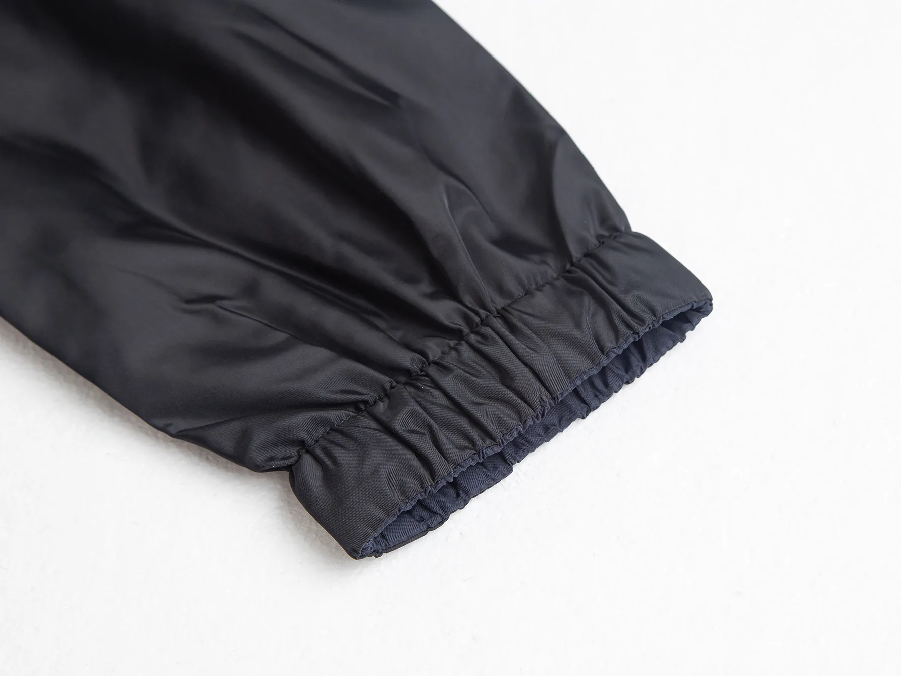 Reversible Hooded Windbreaker Jacket with Triangle Logo D35021738 — view 13