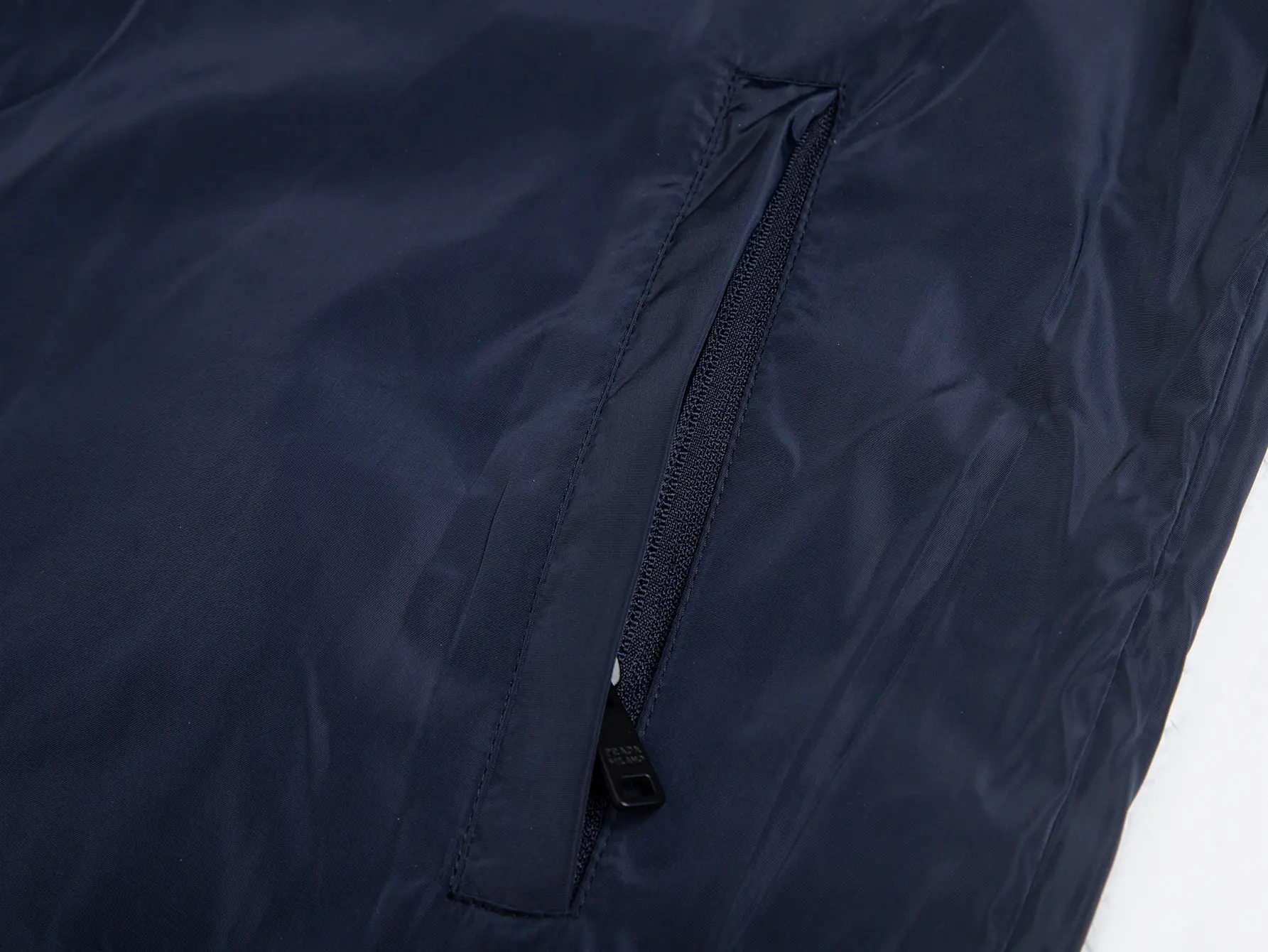 Reversible Hooded Windbreaker Jacket with Triangle Logo D35021738 — view 20