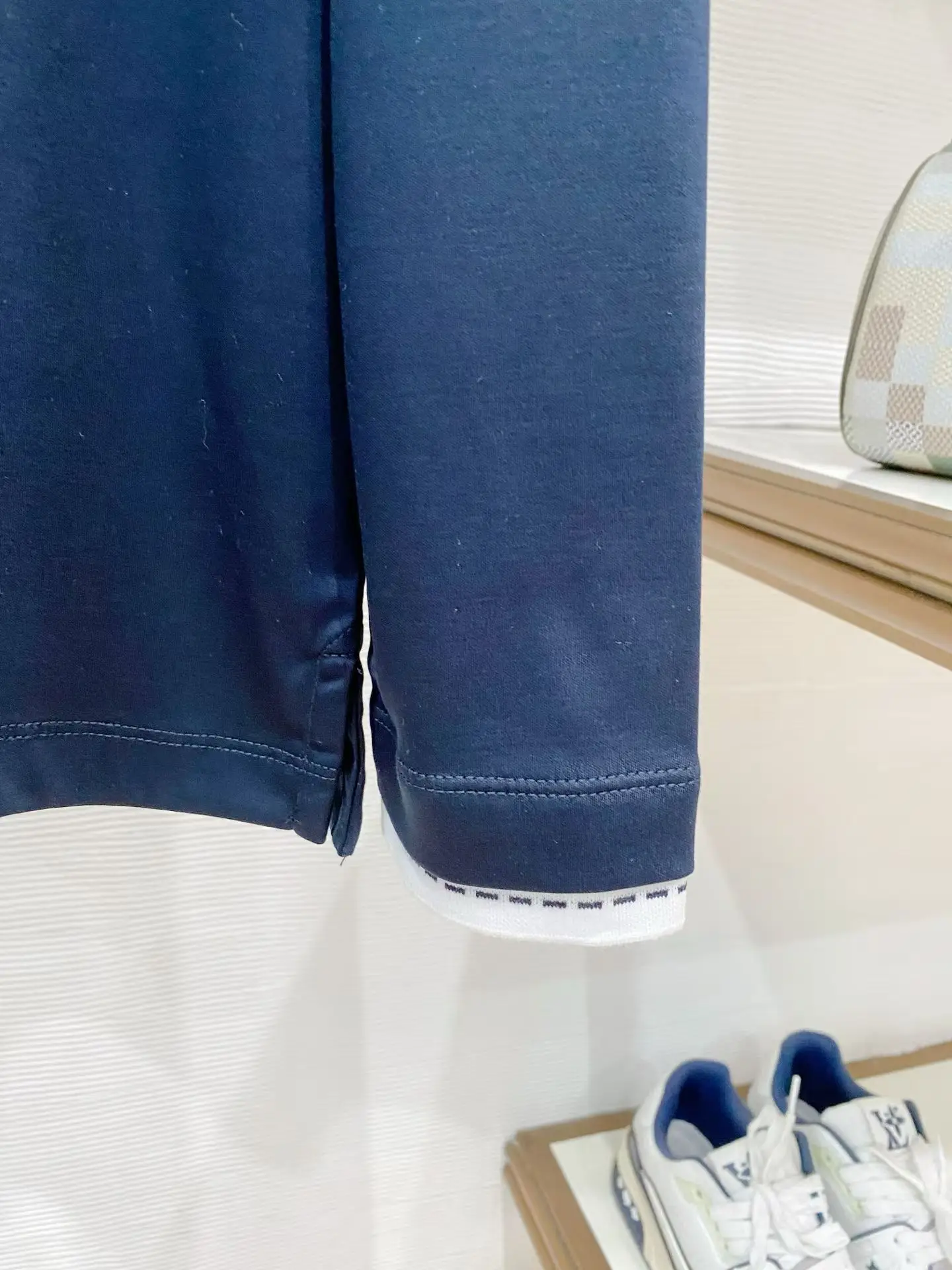 Mercerized Cotton Long-Sleeve T-Shirt D11522809 — view 4