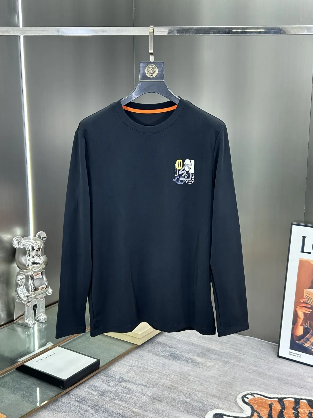 Embroidered Logo Long-Sleeved T-Shirt D11522799