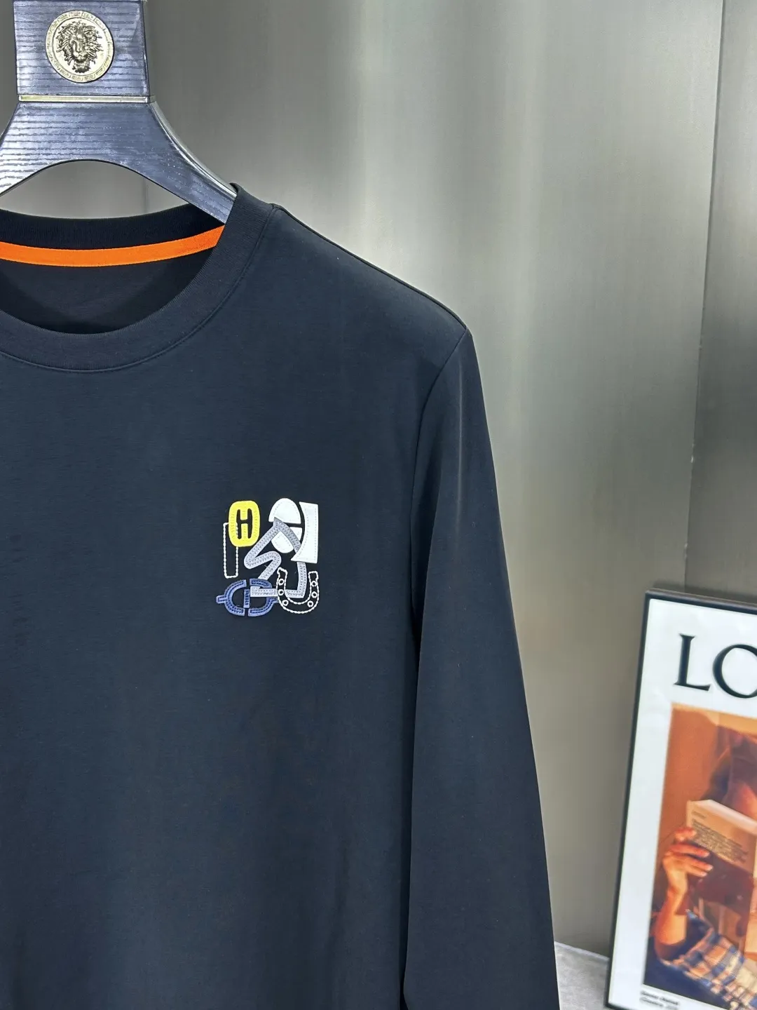 Embroidered Logo Long-Sleeved T-Shirt D11522799 — view 3