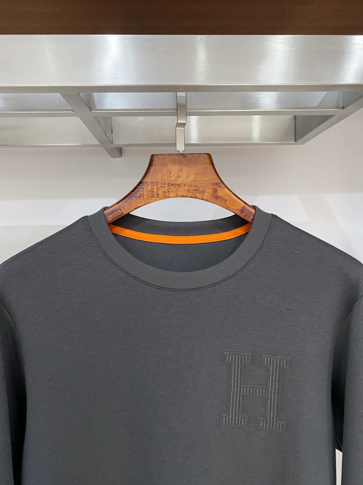 Embroidered Logo Wool-Blend Long-Sleeve T-Shirt D18022795 — view 3