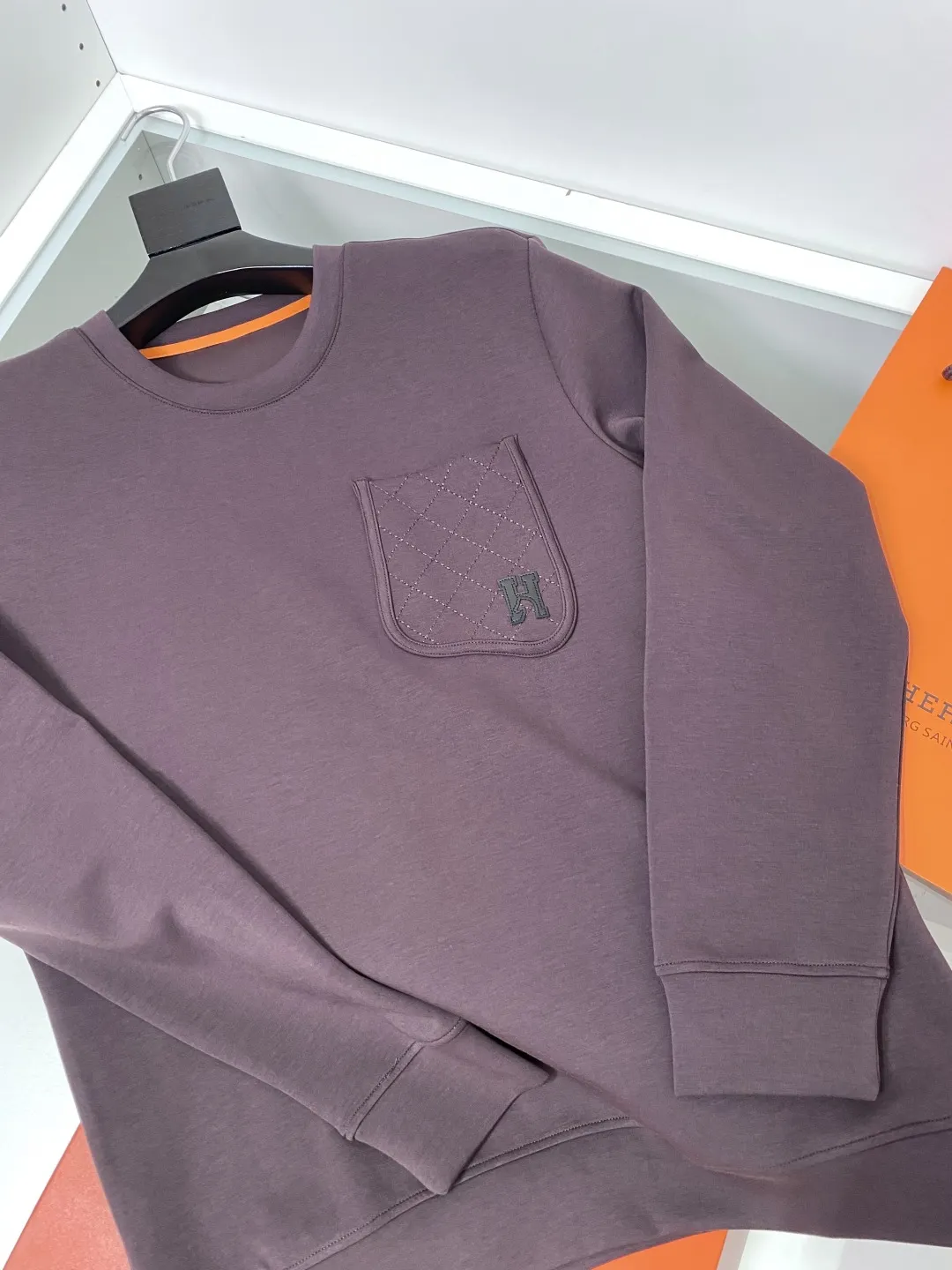 Quilted Pocket Crew-Neck Sweatshirt D19522786 — view 6