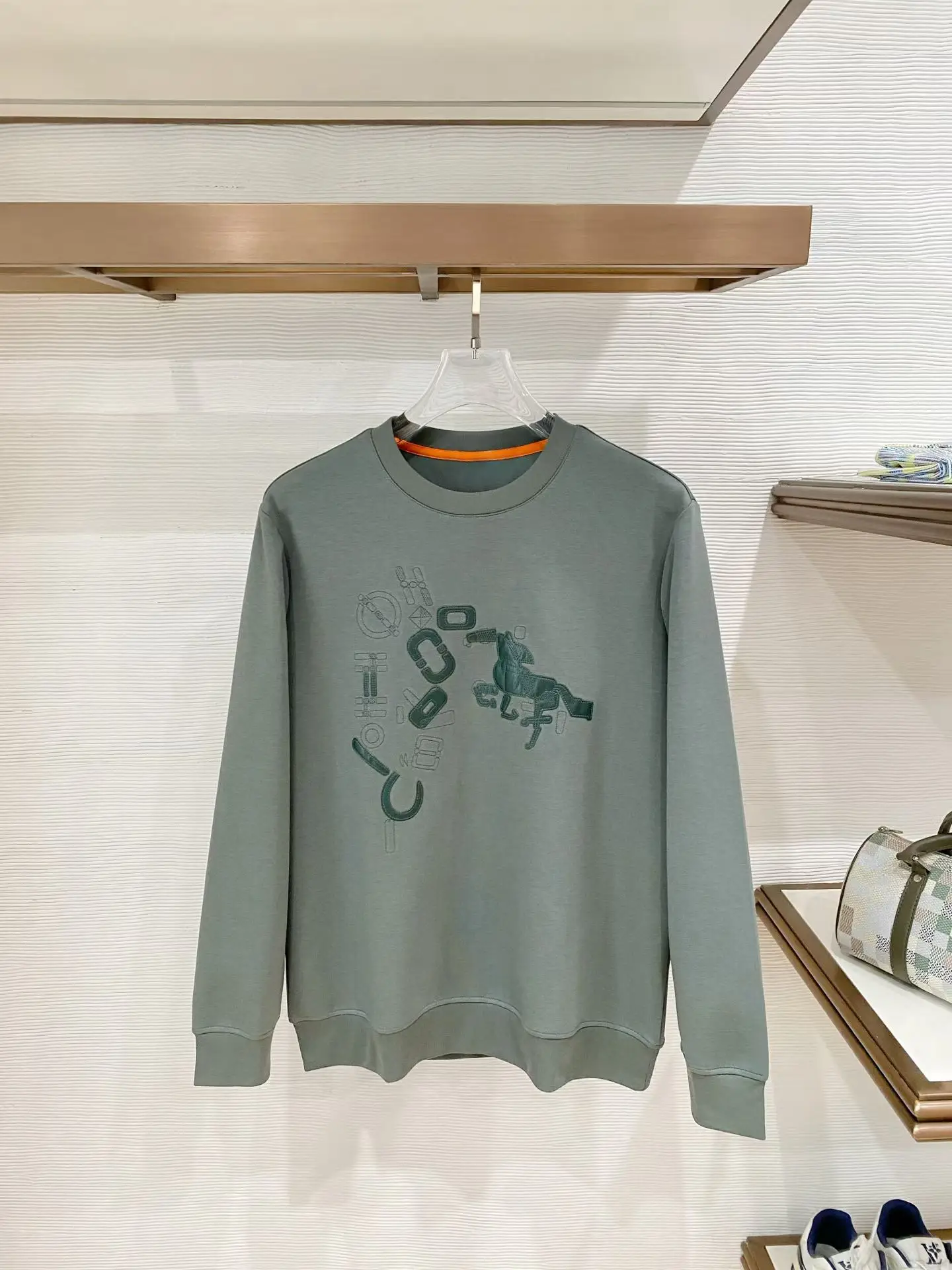 Embroidered Horse Motif Crew-Neck Sweatshirt D19522790