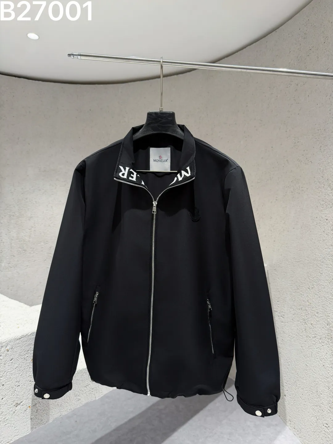 Logo-Intarsia Technical Zip-Up Jacket D26022778