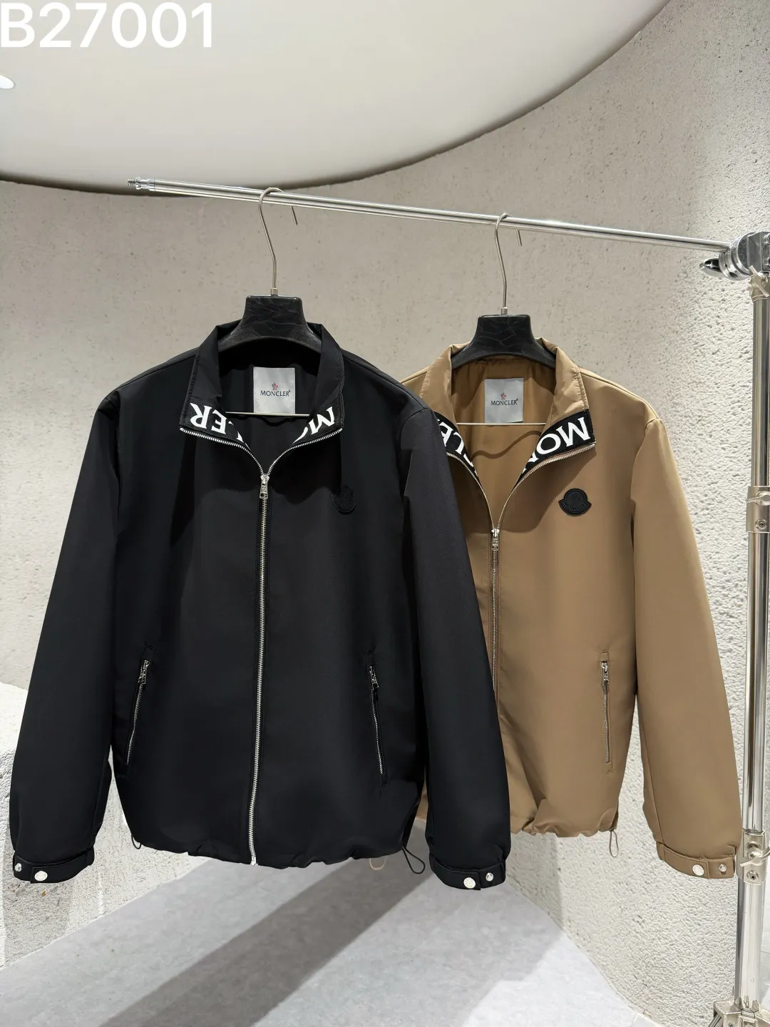 Logo-Intarsia Technical Zip-Up Jacket D26022778 — view 3
