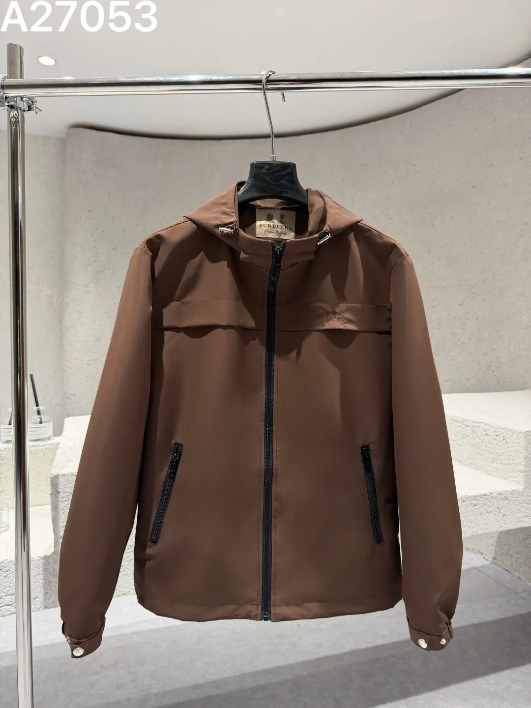 Hooded Technical Shell Jacket D21522775