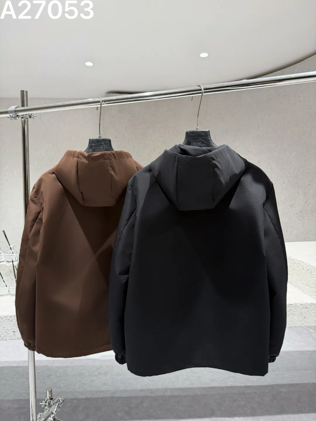 Hooded Technical Shell Jacket D21522775 — view 5