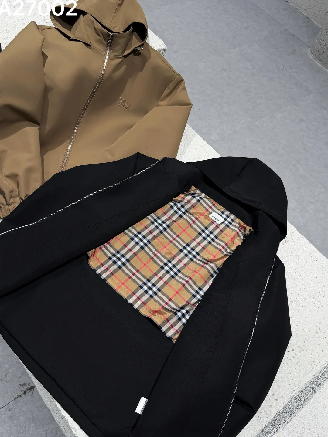 Hooded Technical Shell Jacket D21522776 — view 7