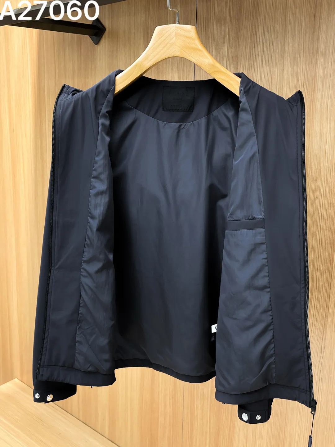 Logo-Appliqué Hooded Technical Jacket D21522762 — view 3