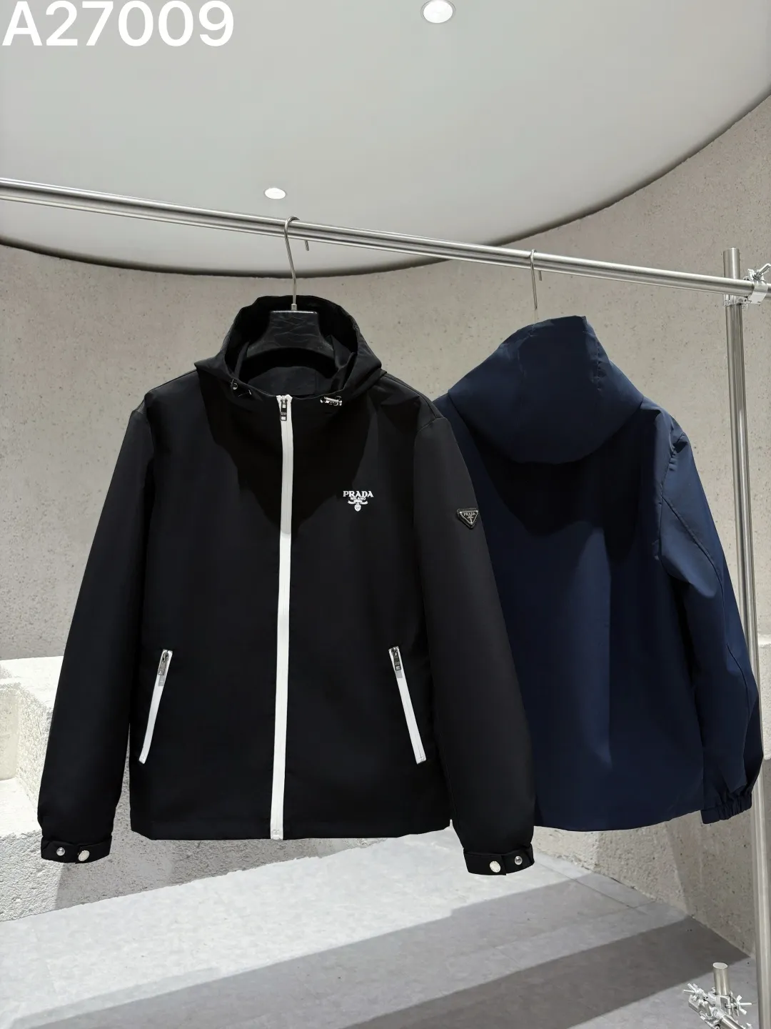 Hooded Technical Shell Jacket D21522772 — view 6