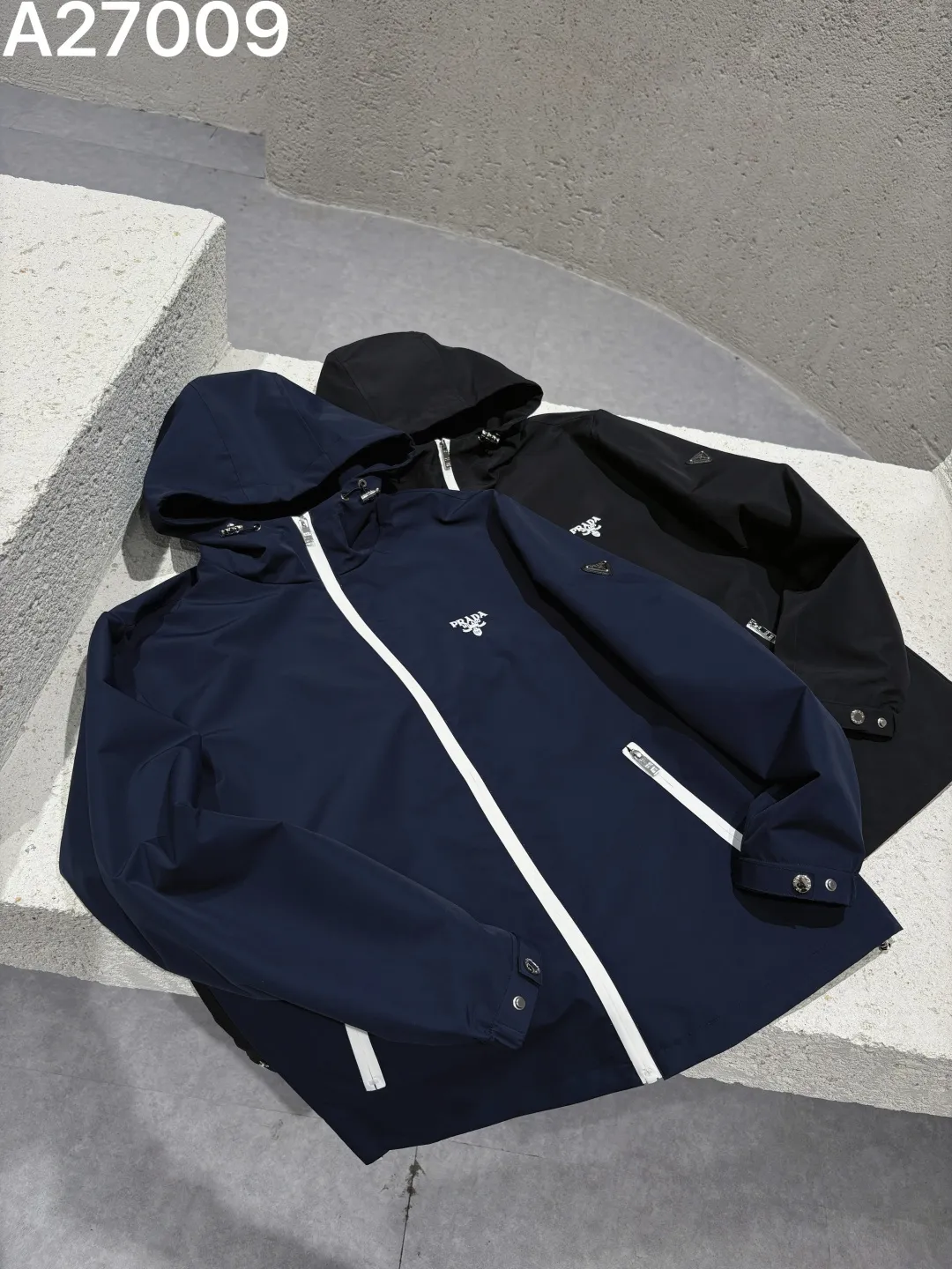 Hooded Technical Shell Jacket D21522772 — view 7