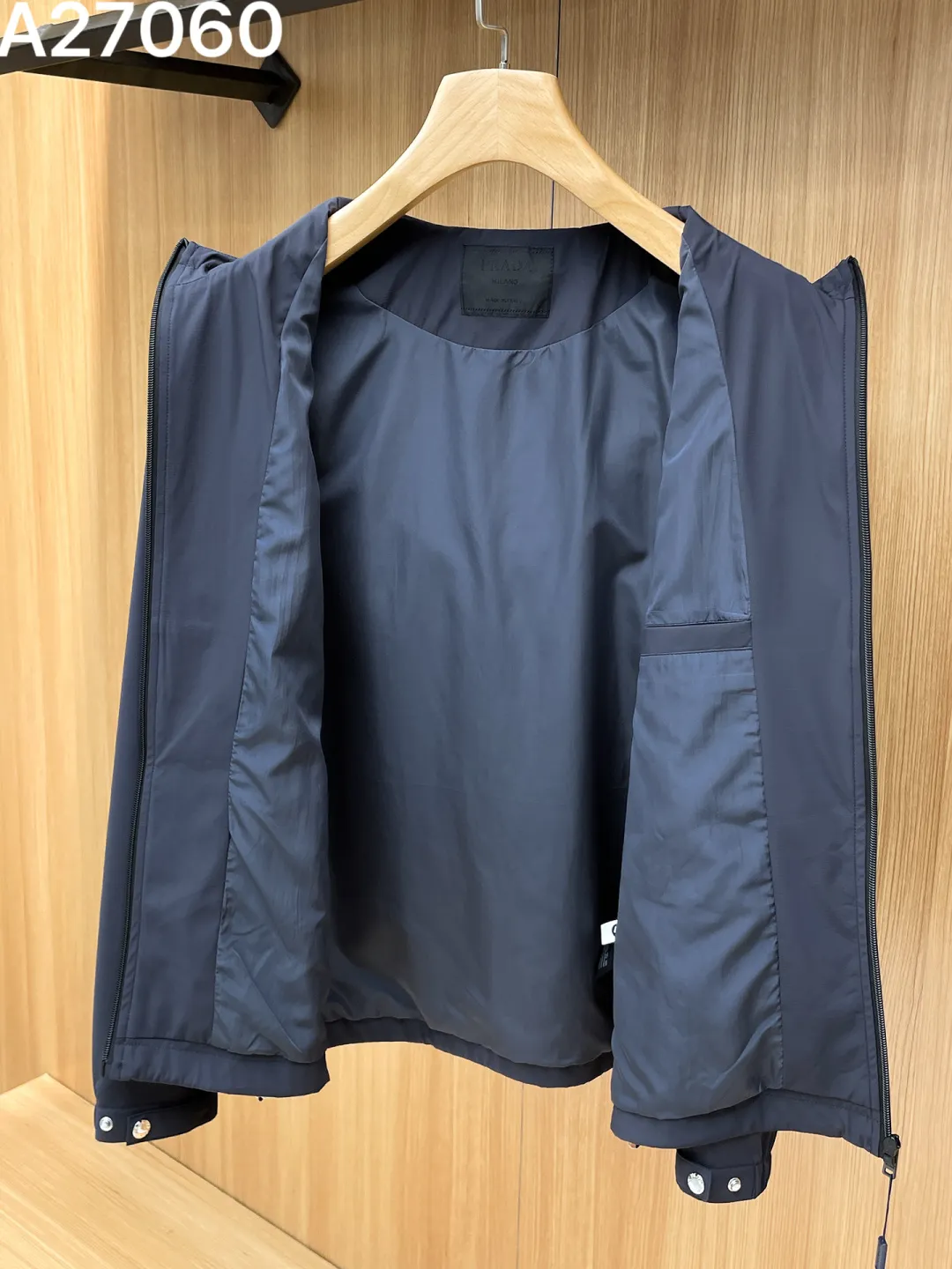 Logo-Appliqué Hooded Windbreaker Jacket D21522763 — view 3