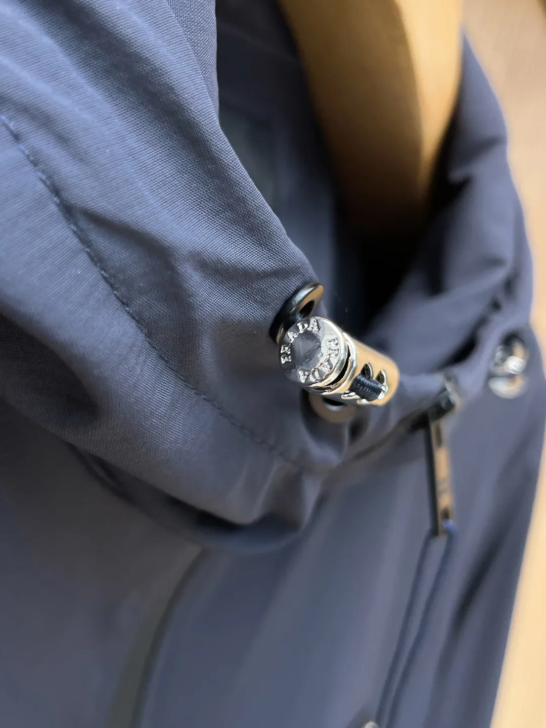 Logo-Appliqué Hooded Windbreaker Jacket D21522763 — view 6