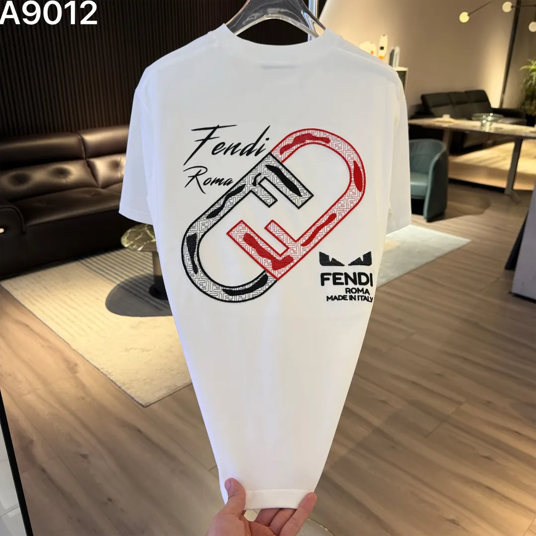 Logo Embroidered Cotton T-Shirt D9022827 — view 3