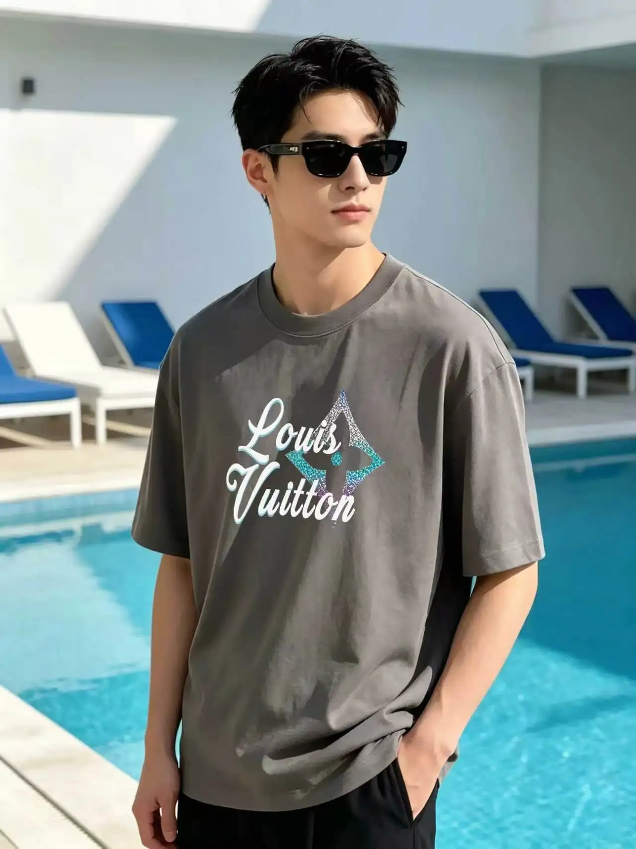 Gradient Script Logo Cotton T-Shirt D13521619 — view 6