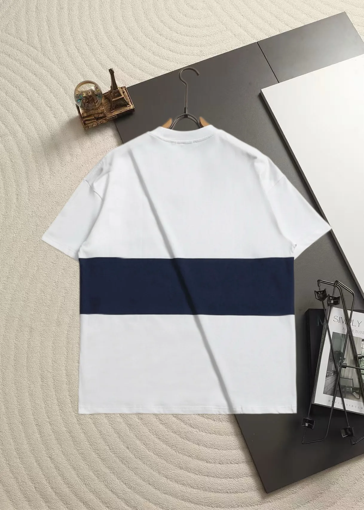 Equestrian Knight Print Color-Block T-Shirt D13521464 — view 3