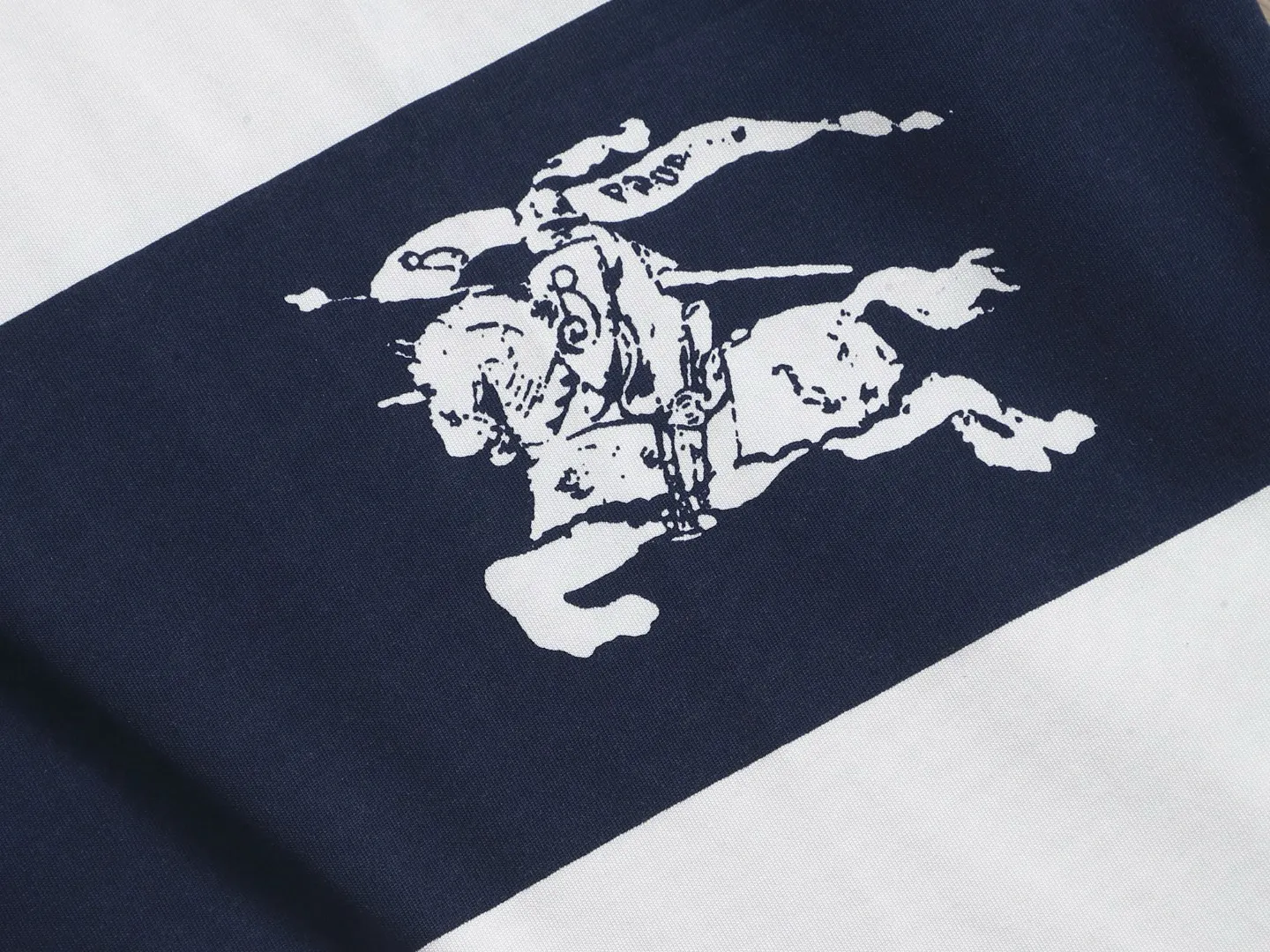 Equestrian Knight Print Color-Block T-Shirt D13521464 — view 4