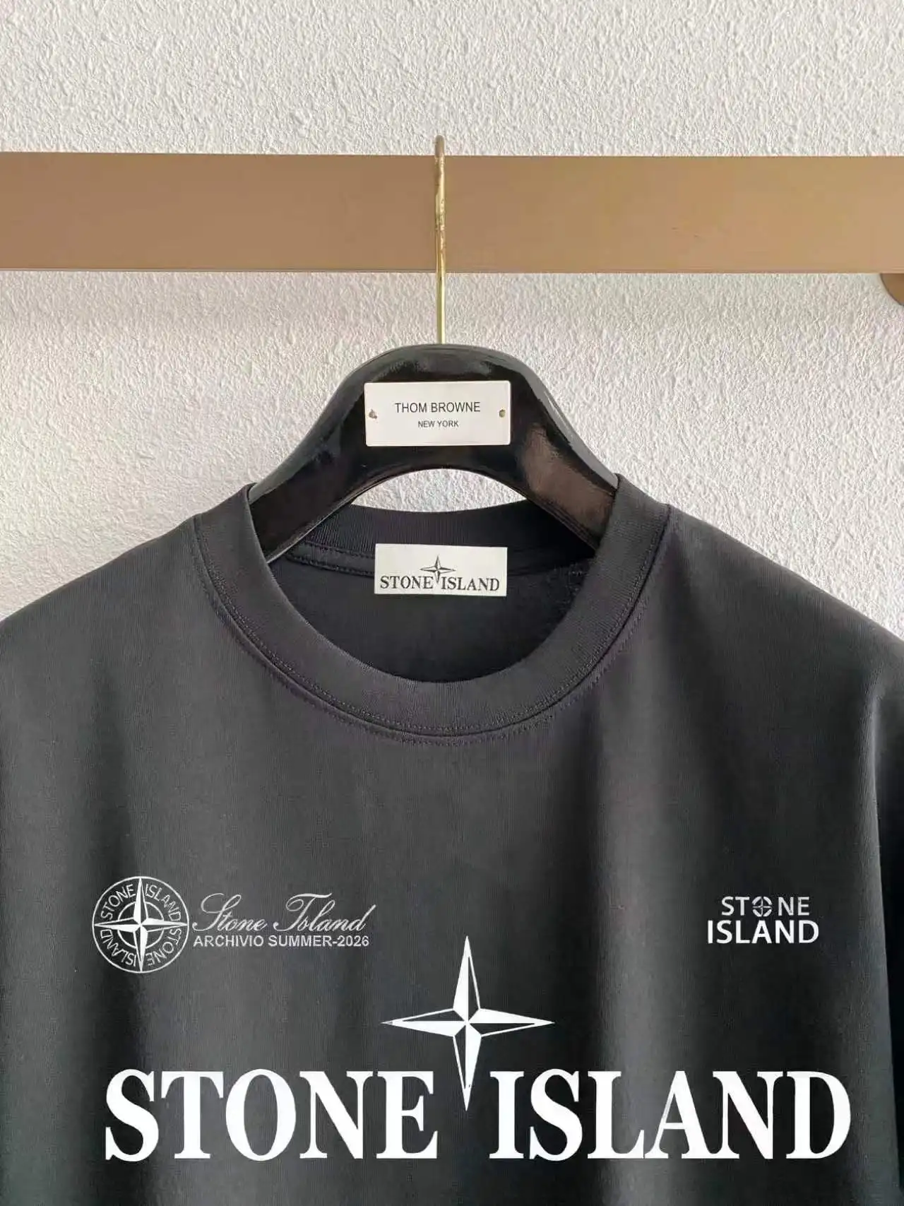 Compass Logo Graphic Cotton T-Shirt D14021421 — view 3