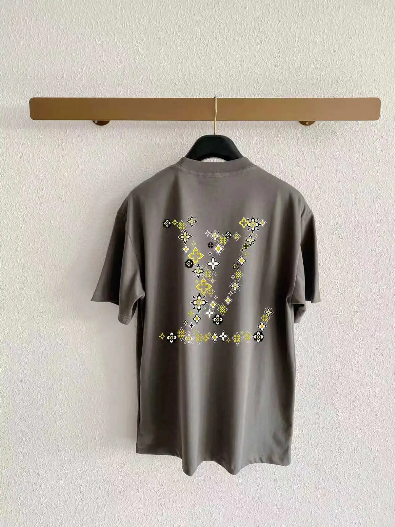 Signature Embroidered Logo Cotton T-Shirt D14021611 — view 2