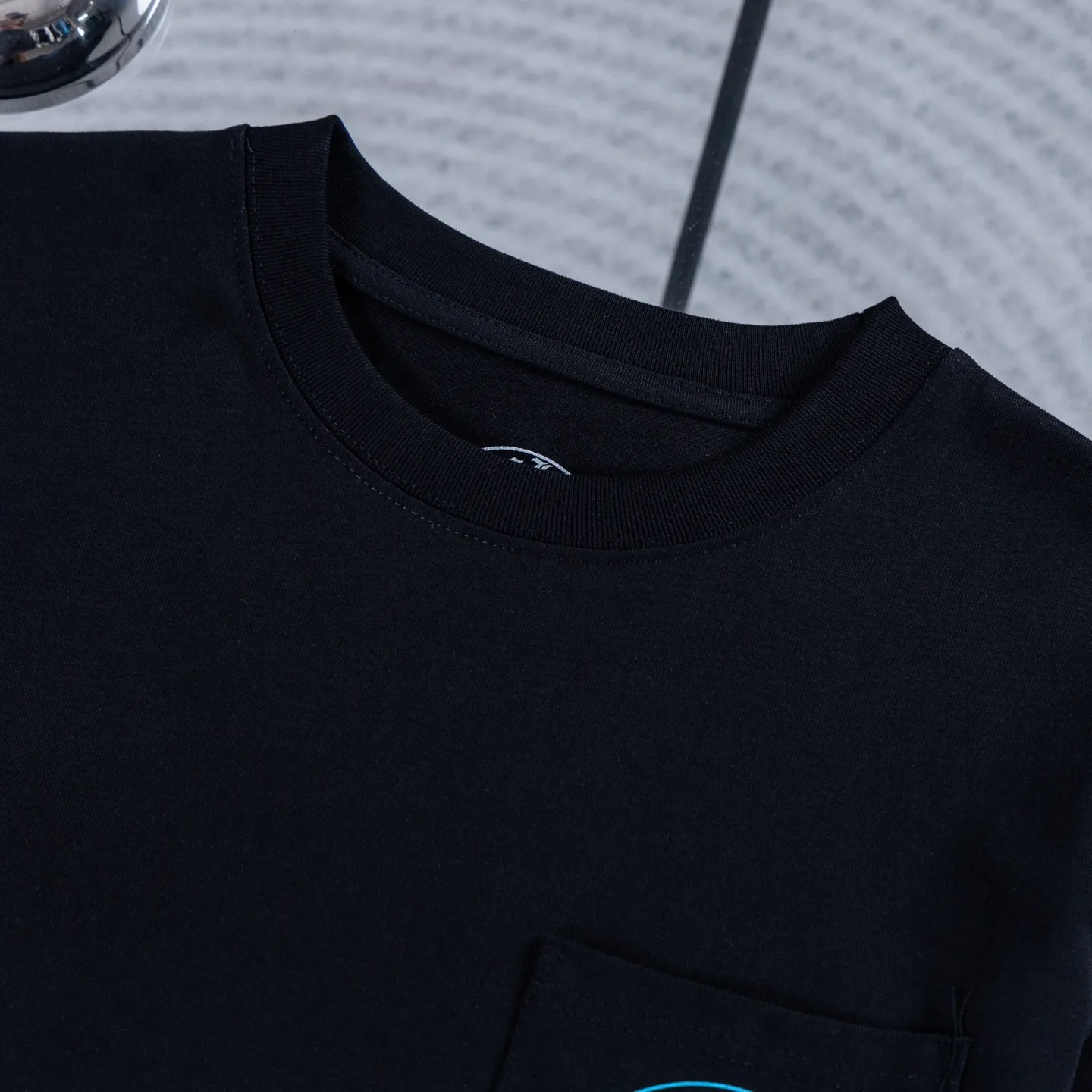 Chrome Hearts Horseshoe Logo Long-Sleeve T-Shirt D14022739 — view 4
